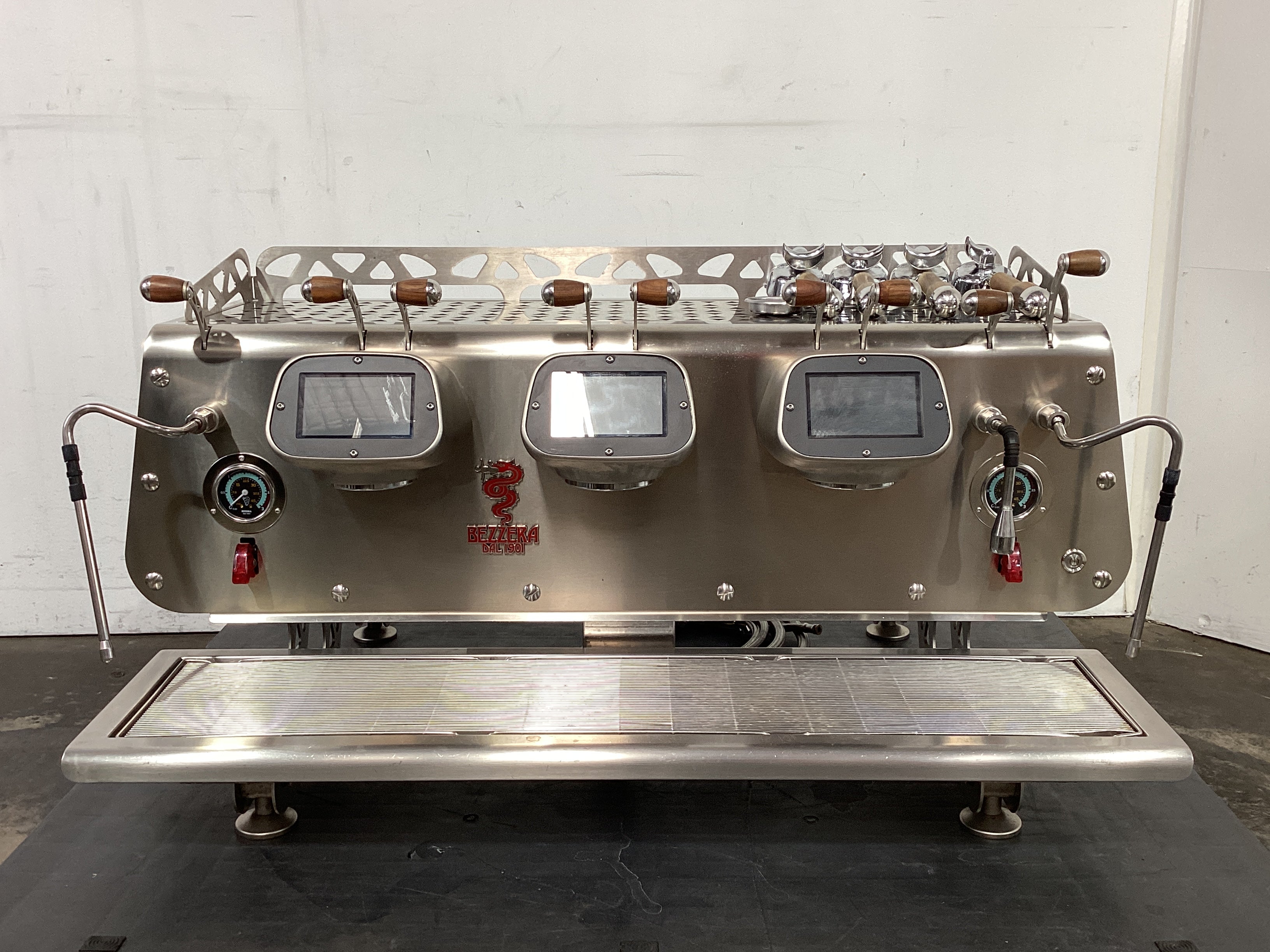 Bezzera Victoria De Brewing Profile 3 Group Coffee Machine - 820623