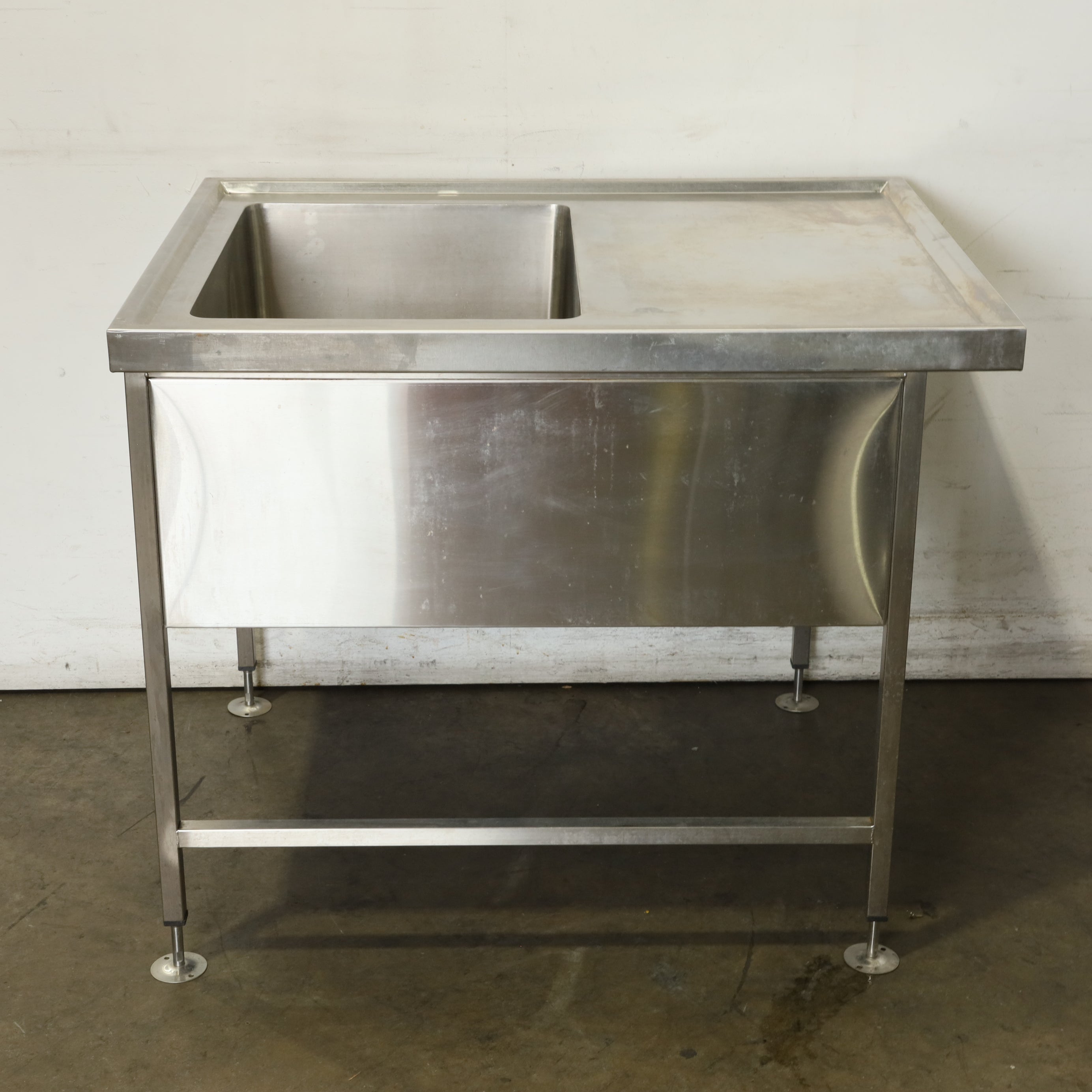 Stainless Steel Bench with Sink - 820855