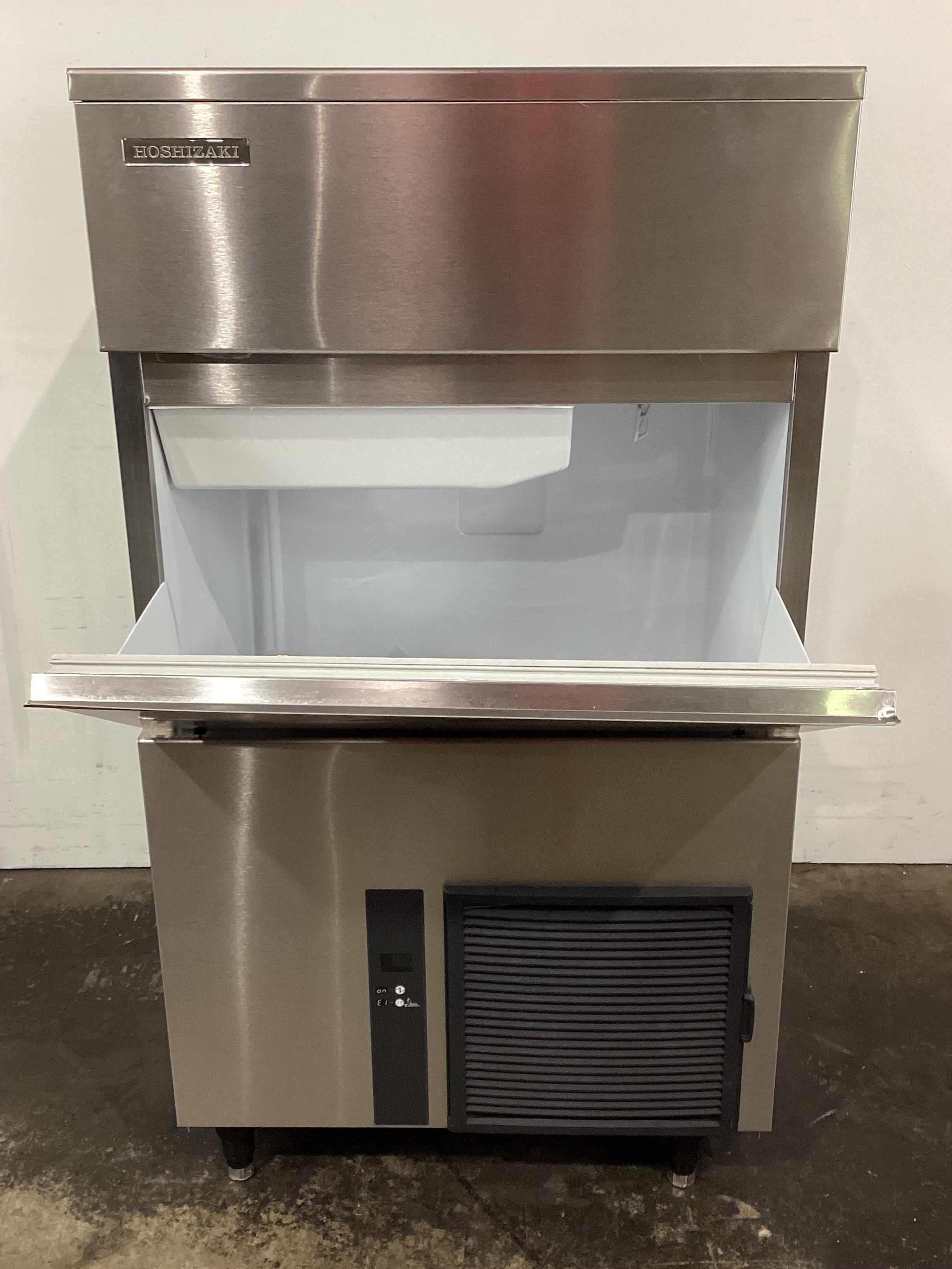Hoshizaki IM-130NE Ice Machine
