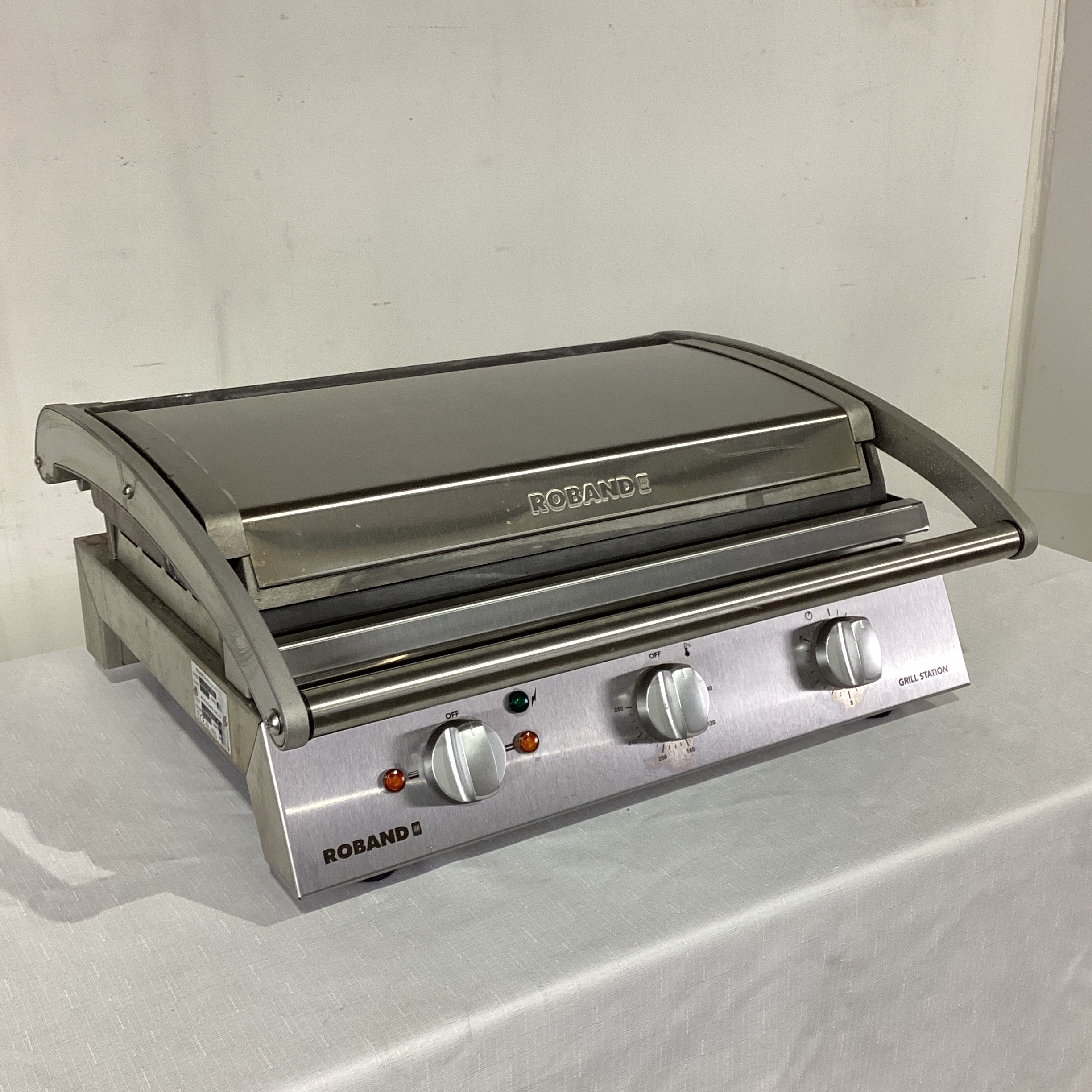 Roband GSA810S Contract Grill - 825724