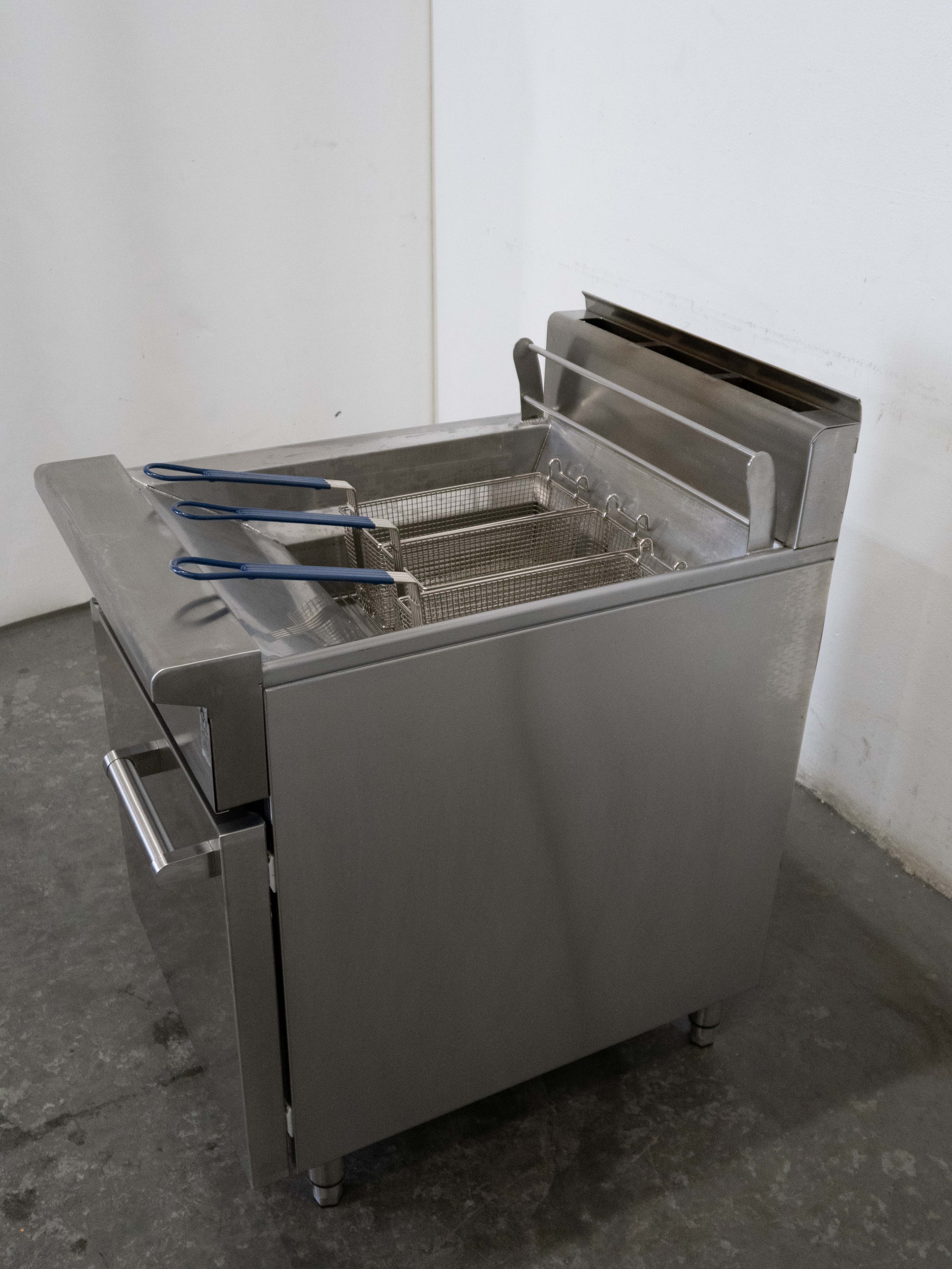 B&S Commercial TF601 Single Pan Fryer - 828243