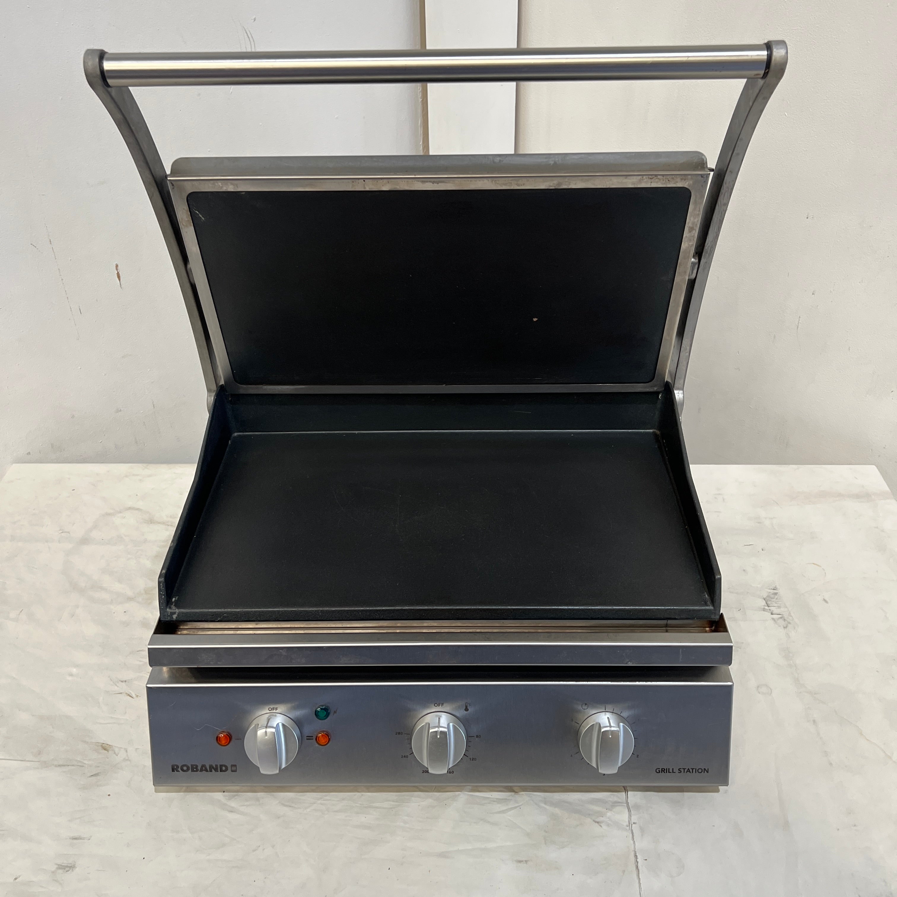 Roband GSA810ST Contact Grill - 831422