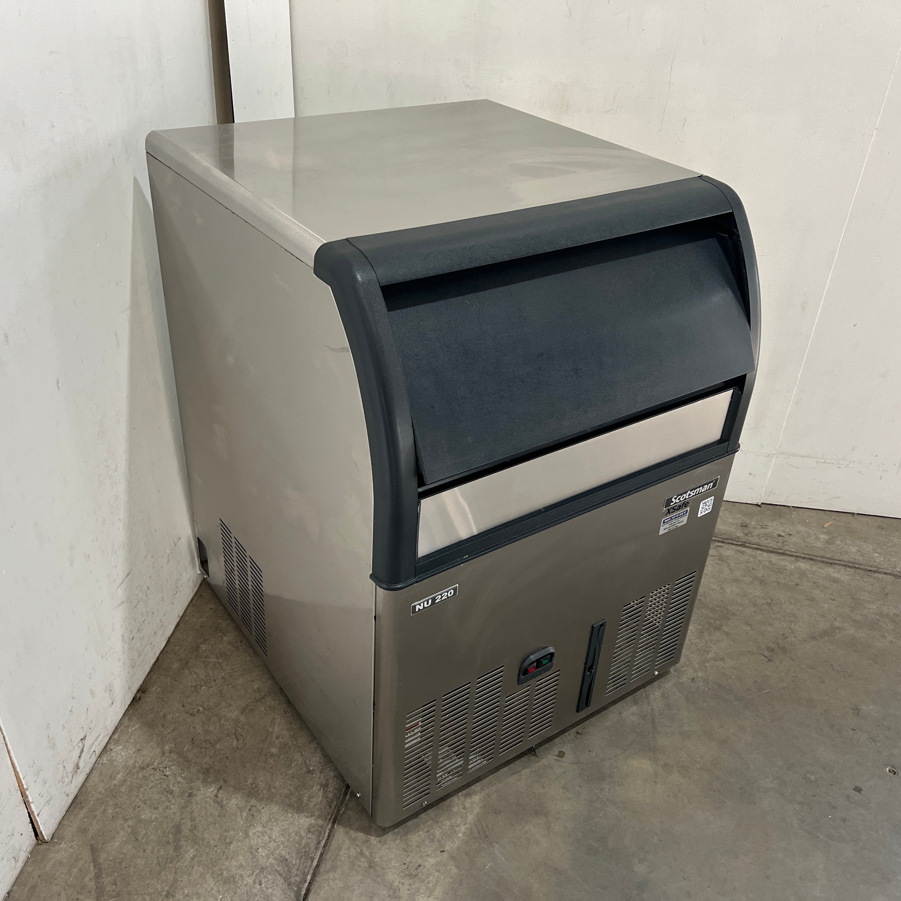 Scotsman NUH 220 AS OX Ice Machine - 831851