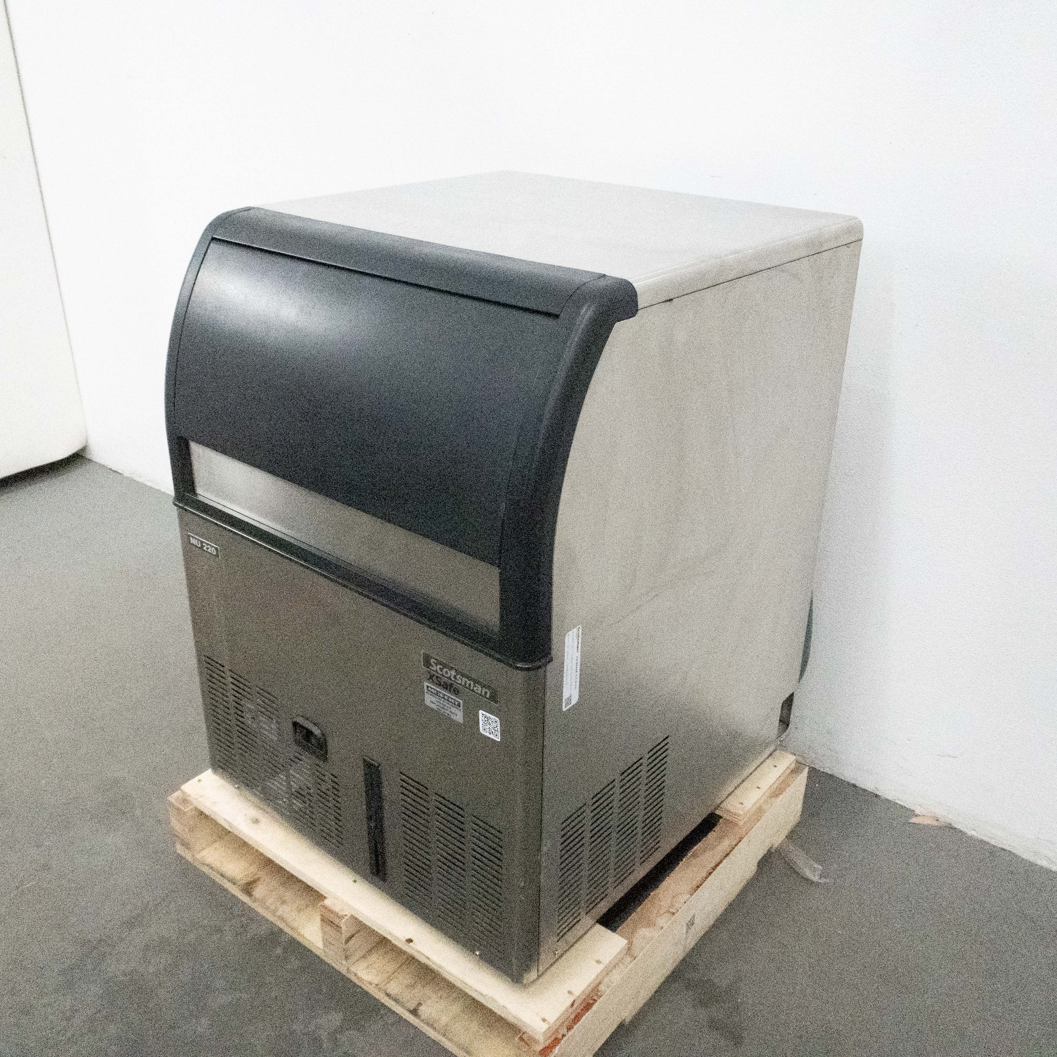 Scotsman NUH 220 AS OX Ice Machine - 831851