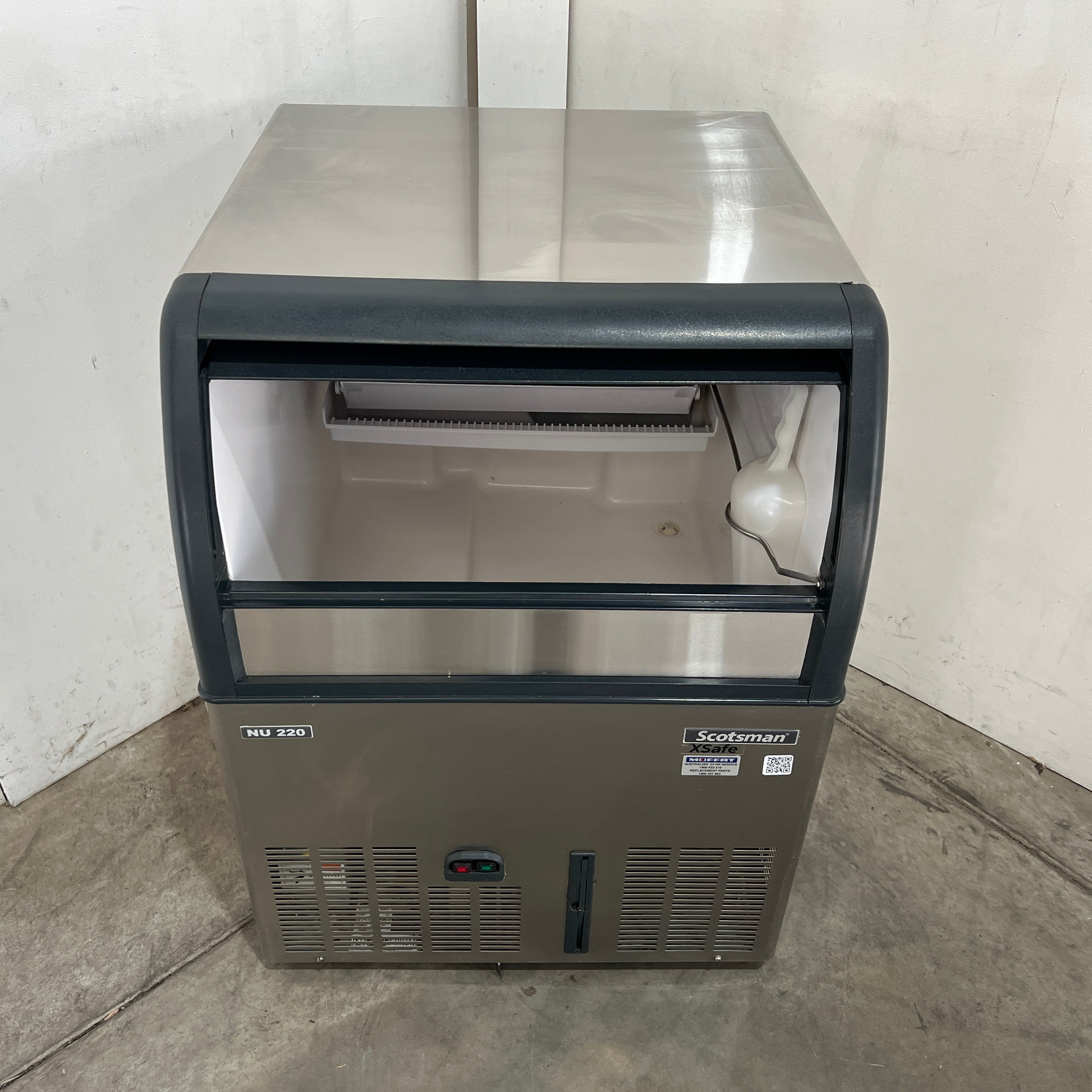 Scotsman NUH 220 AS OX Ice Machine - 831851