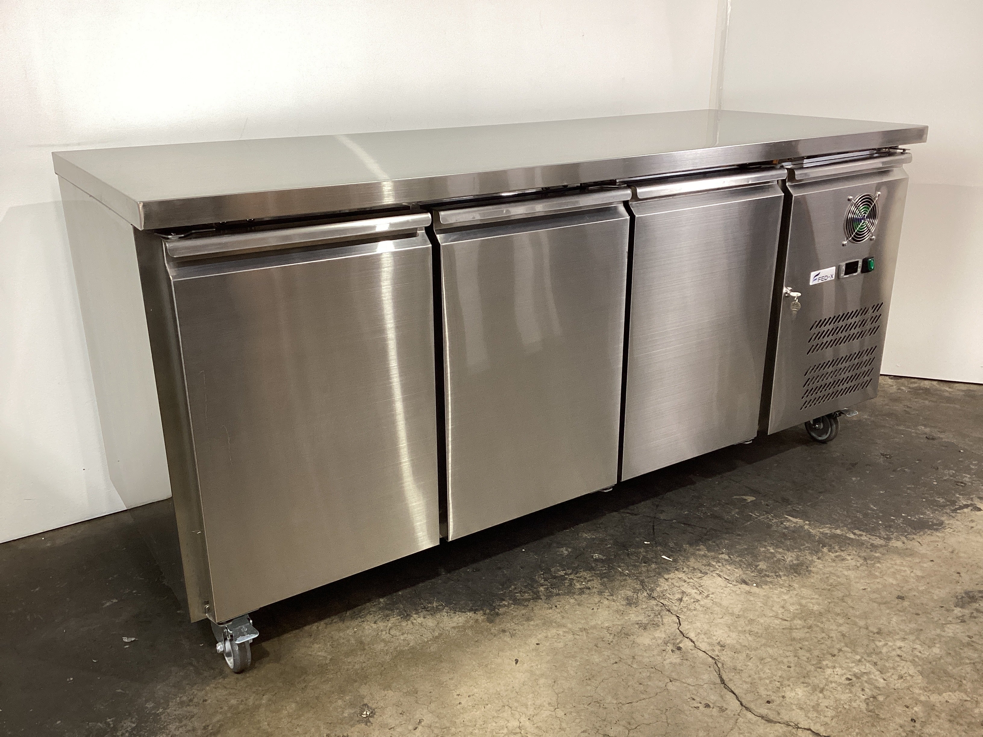 FED XUB7F18S3V Underbench Freezer - 831960