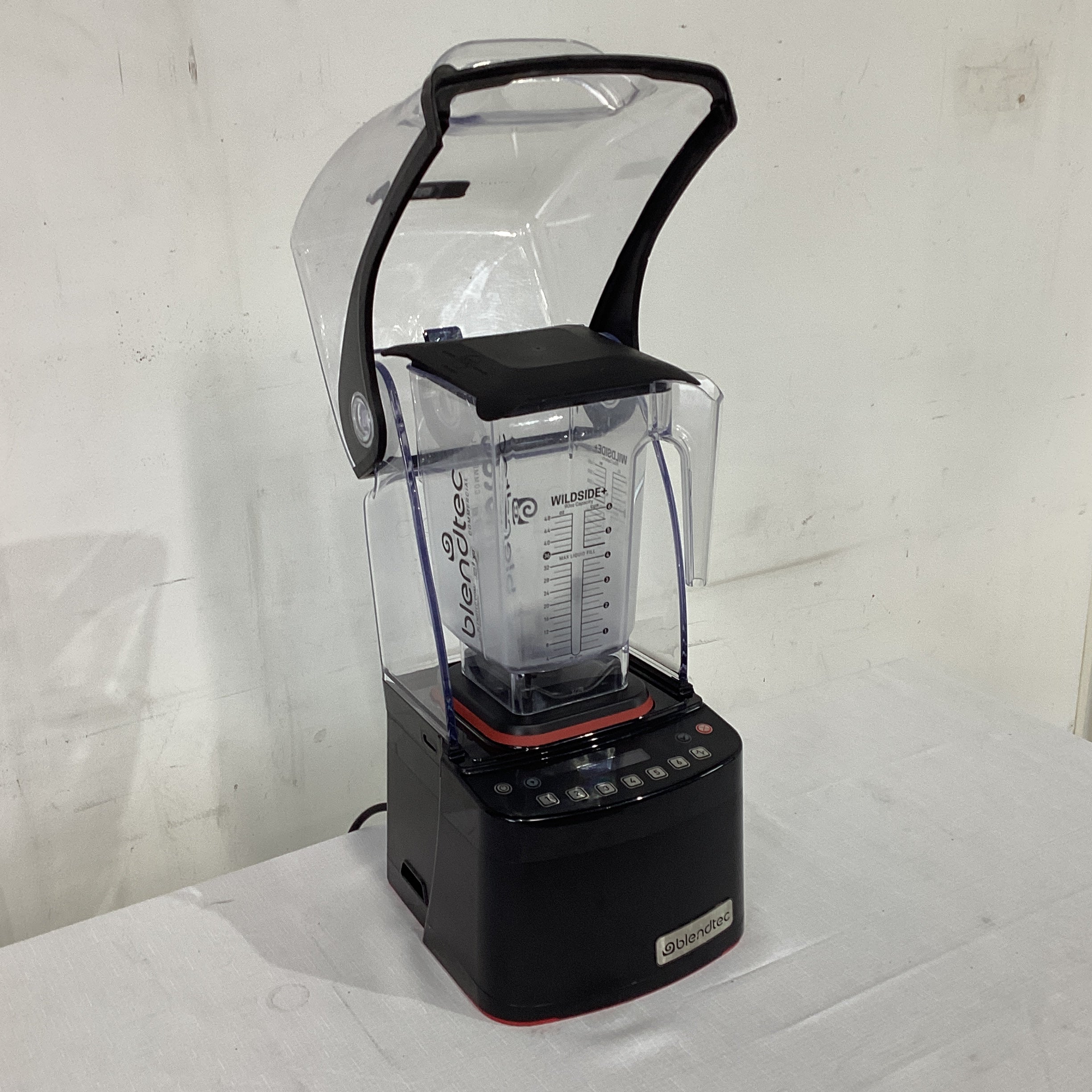 Blendtec Stealth 885 Blender + 2 Jugs - 833764