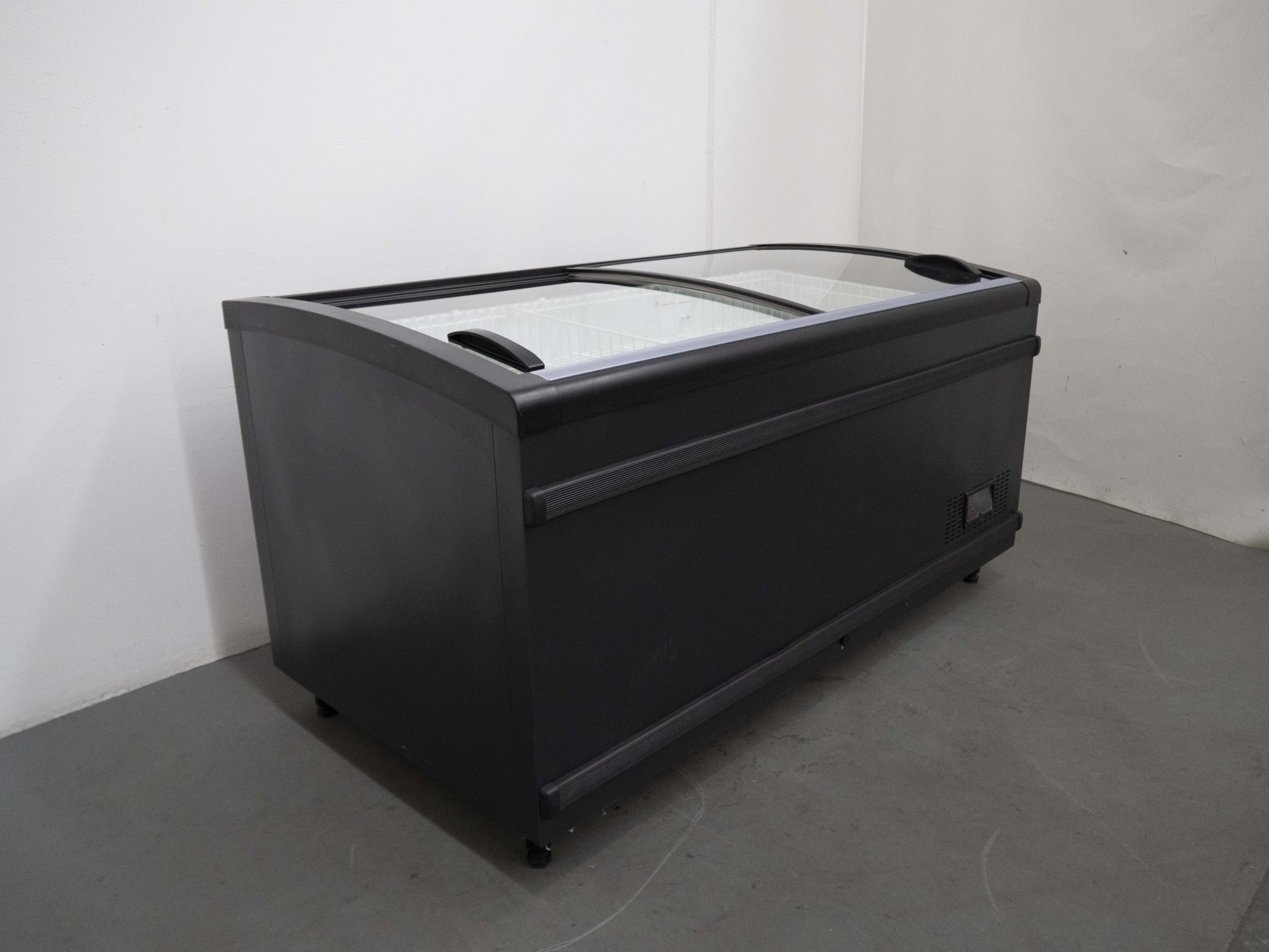 Hussmann ARCH170-DT Modular Dual Temperature Island Cabinet - 835647