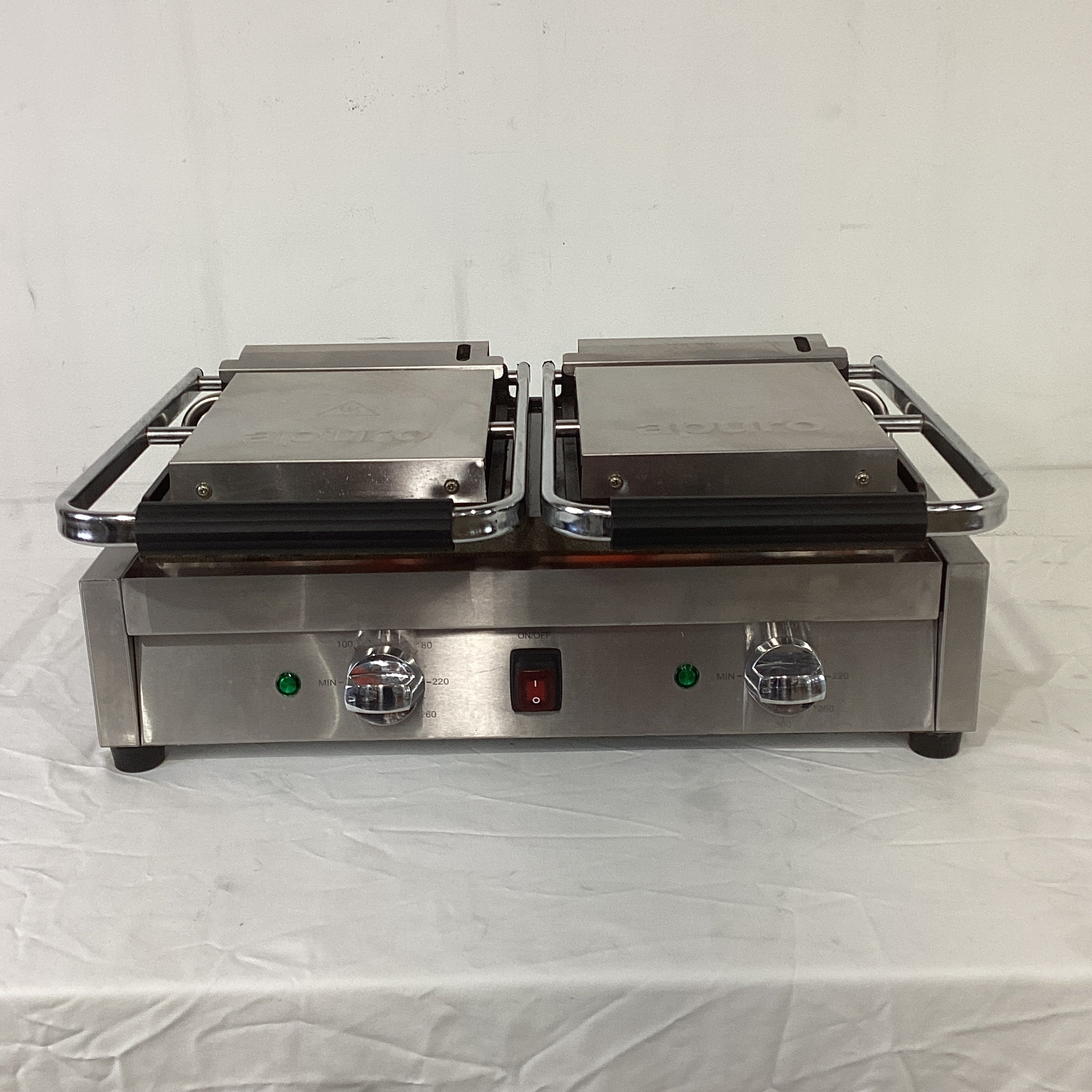 Apuro DY998-A-02 Contact Grill - 836877