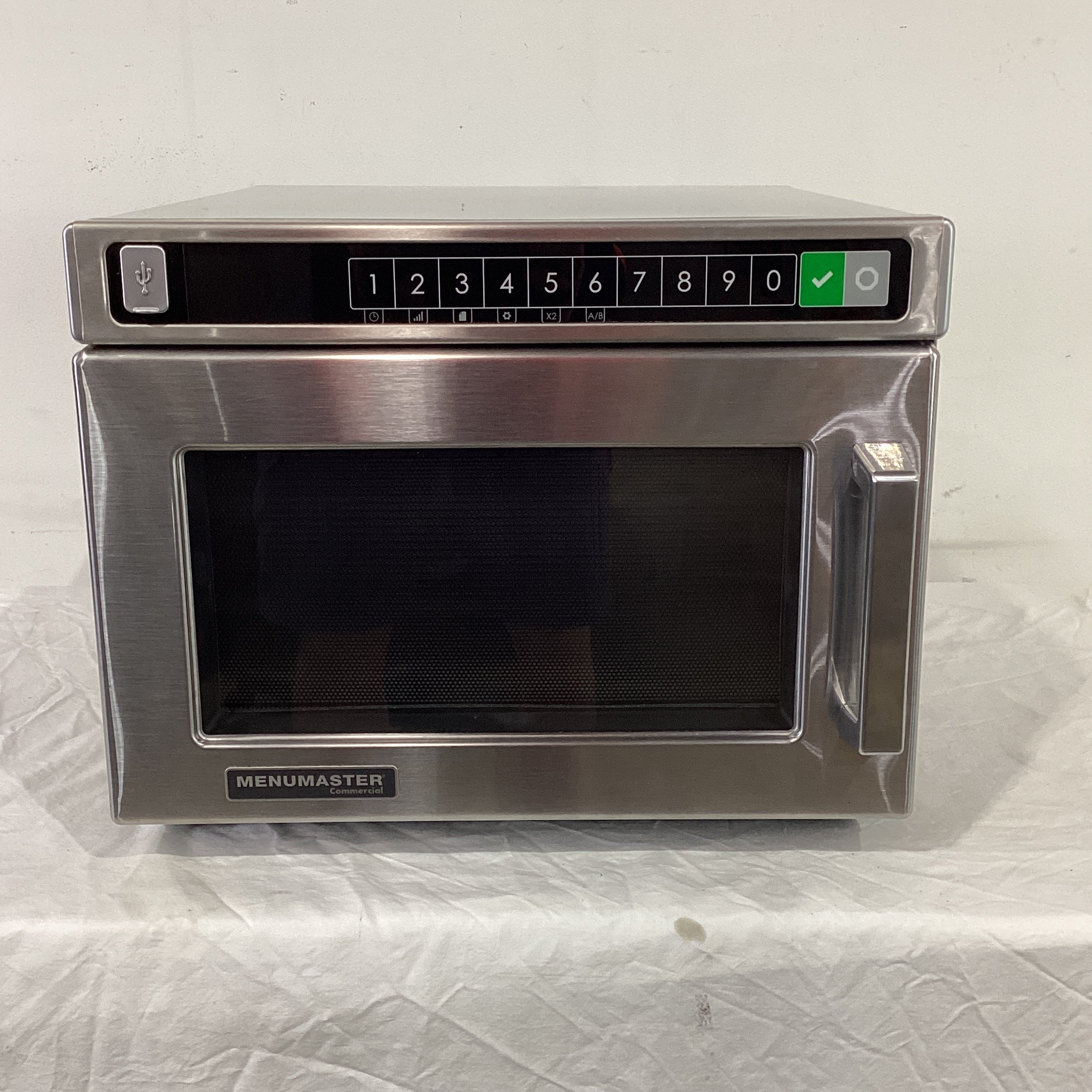 Menumaster DEC14E2 Microwave - 837052