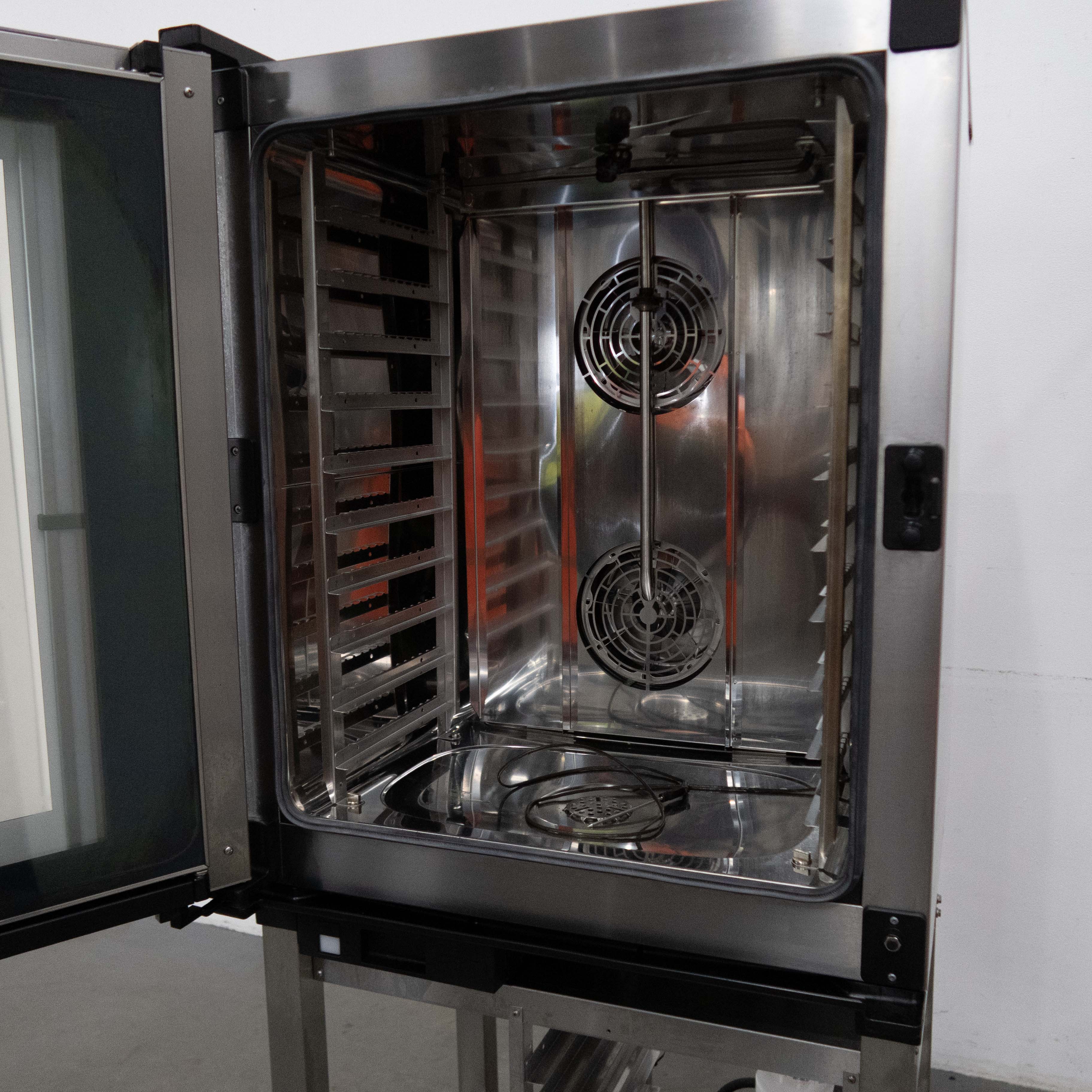 Unox XEVC-1011-EPRM Combi Oven + Stand - 837080