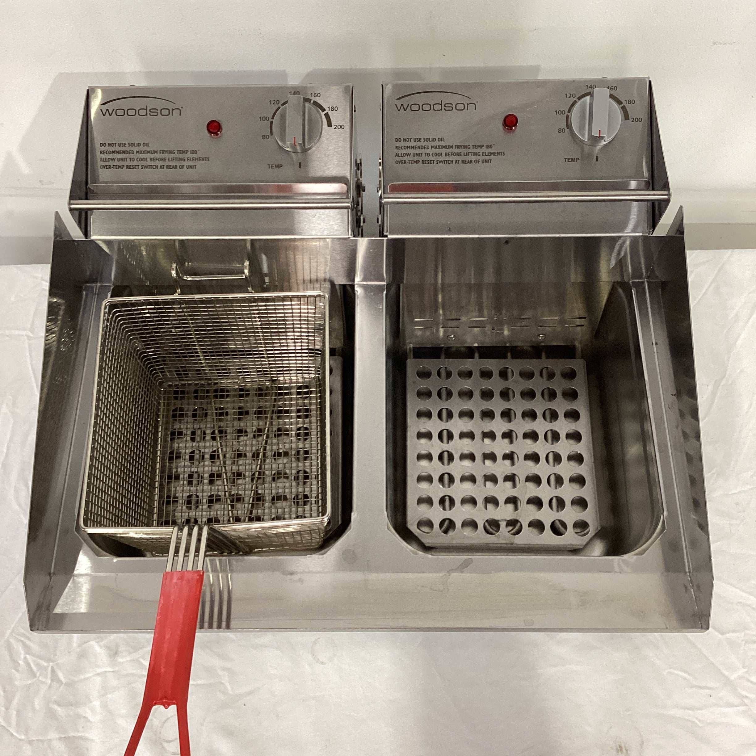 Woodson W.FRT50C Countertop Fryer - 838977