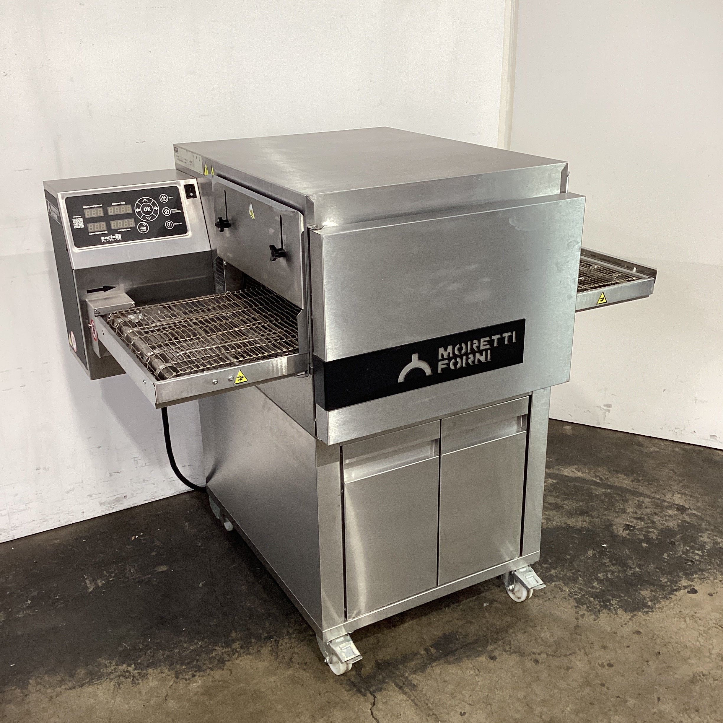 Moretti Forni T64E-1 Conveyor Oven + Stand - 840289