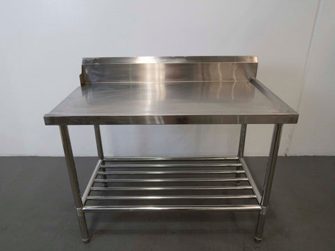 Stainless Steel Outlet Bench with Splashback - 840665