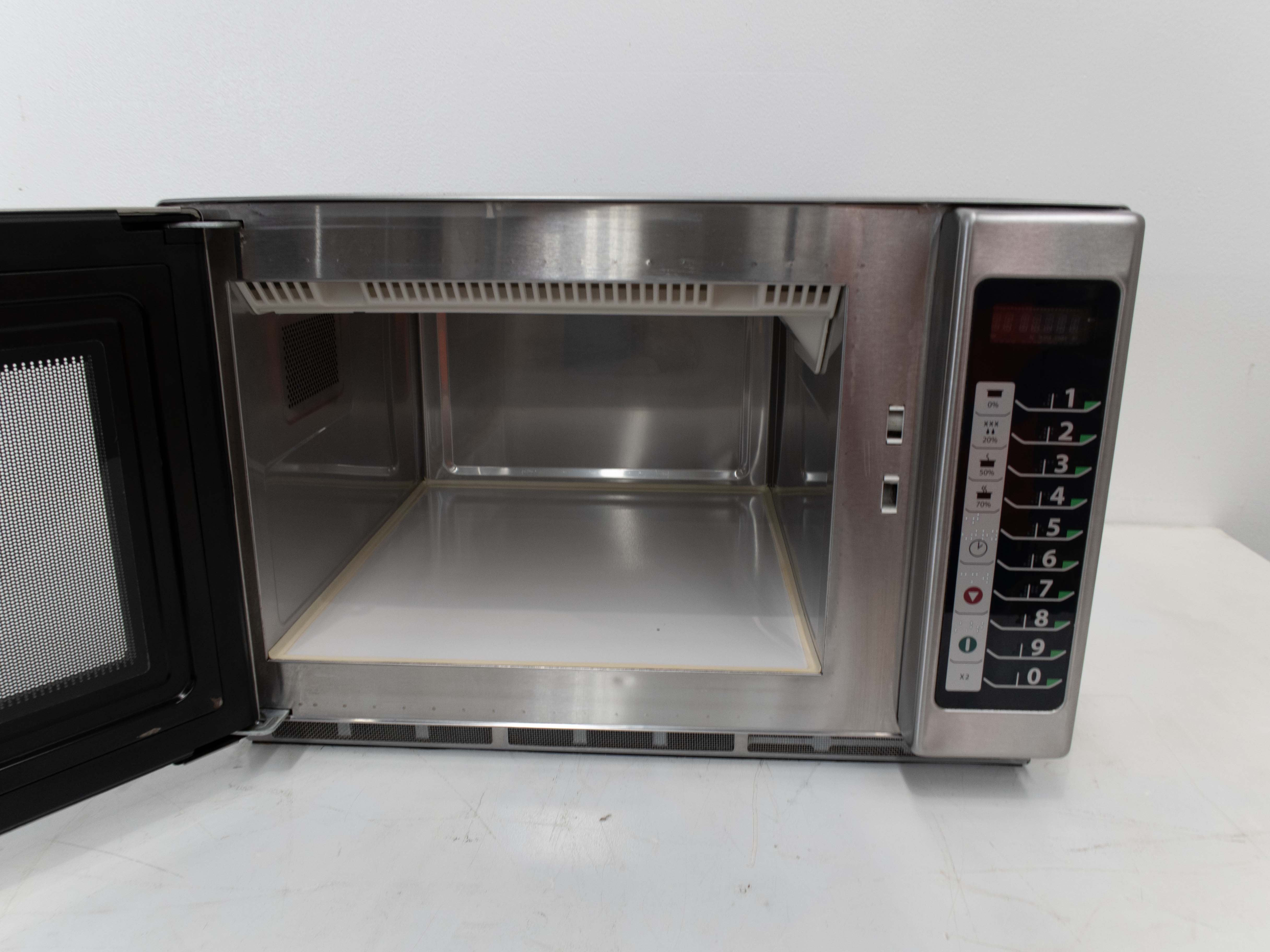 Menumaster RFS518TSA Microwave - 841306