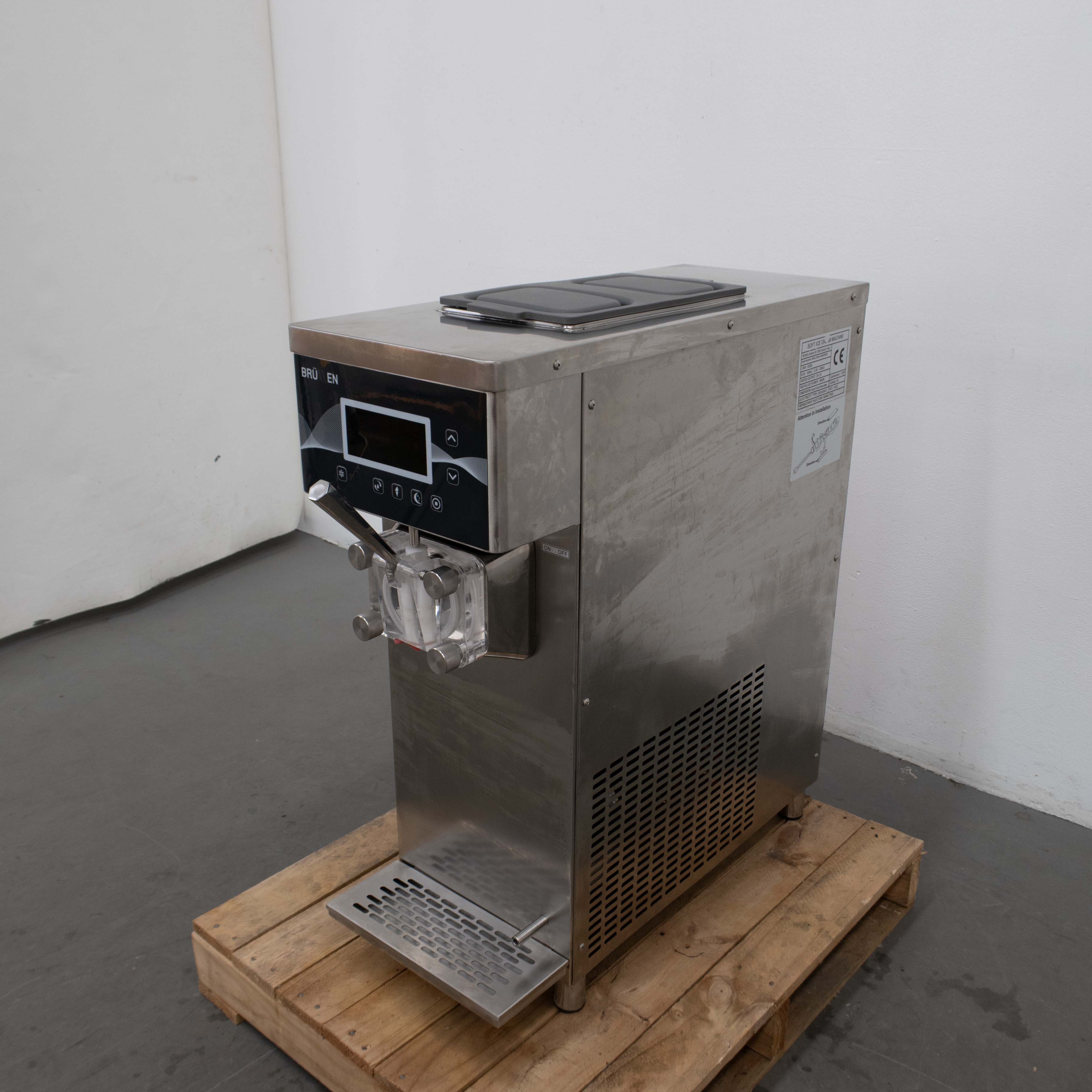 Brullen i91 2020 Gravity Feed Ice Cream Machine - 842885