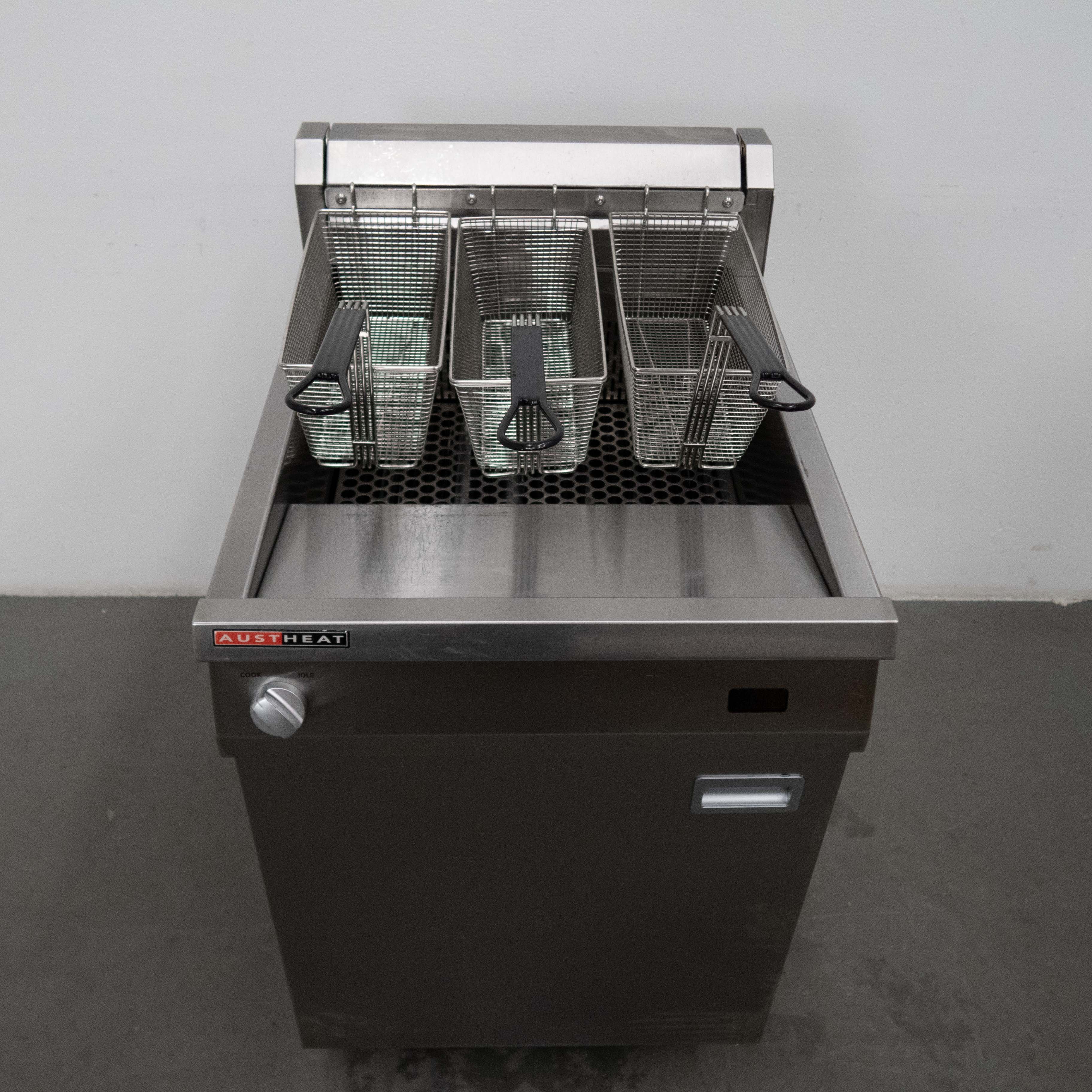 Roband AF813R Single Pan Fryer - 843387