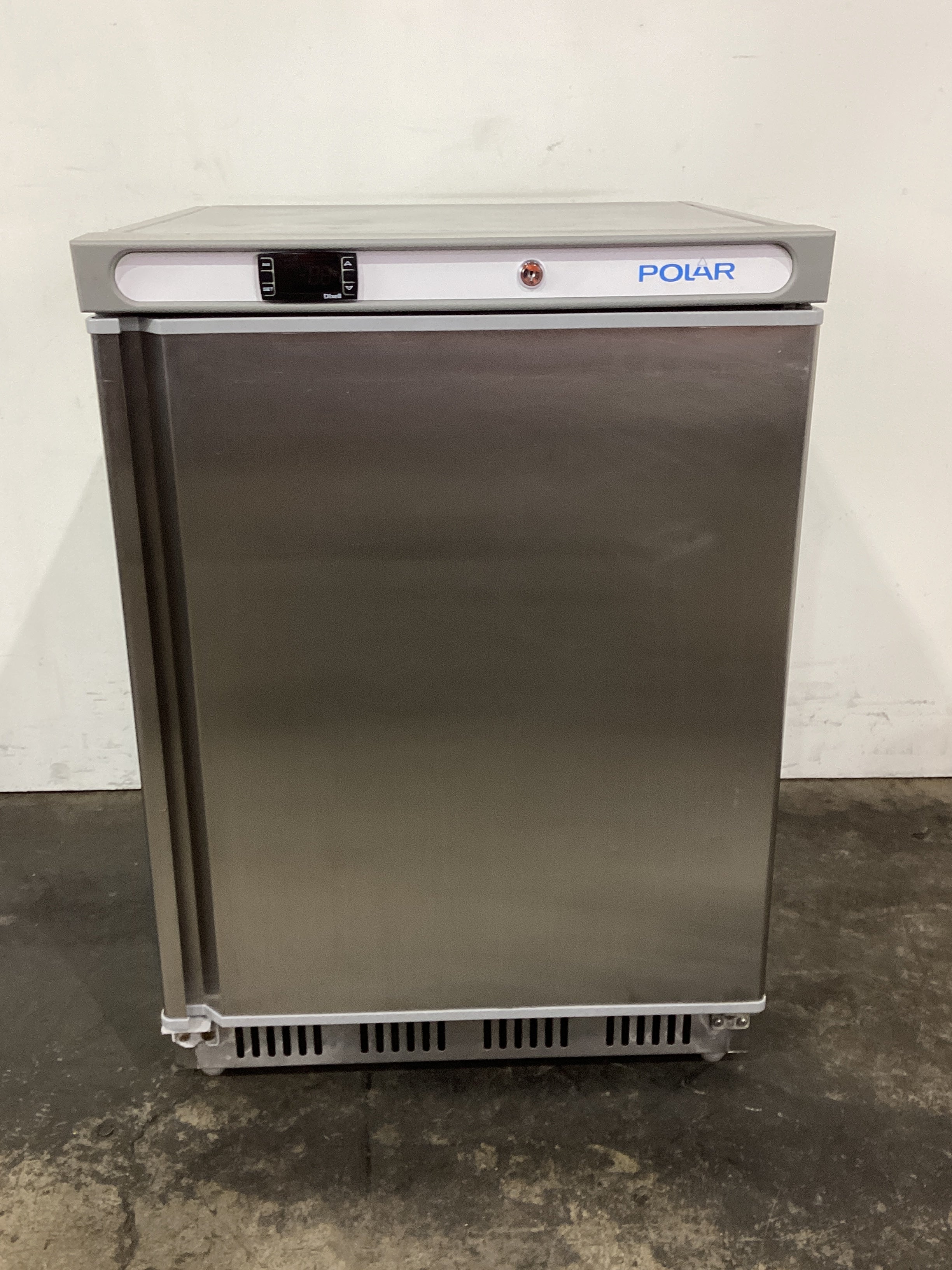 Polar CD081-A-02 Underbench Freezer - 844635
