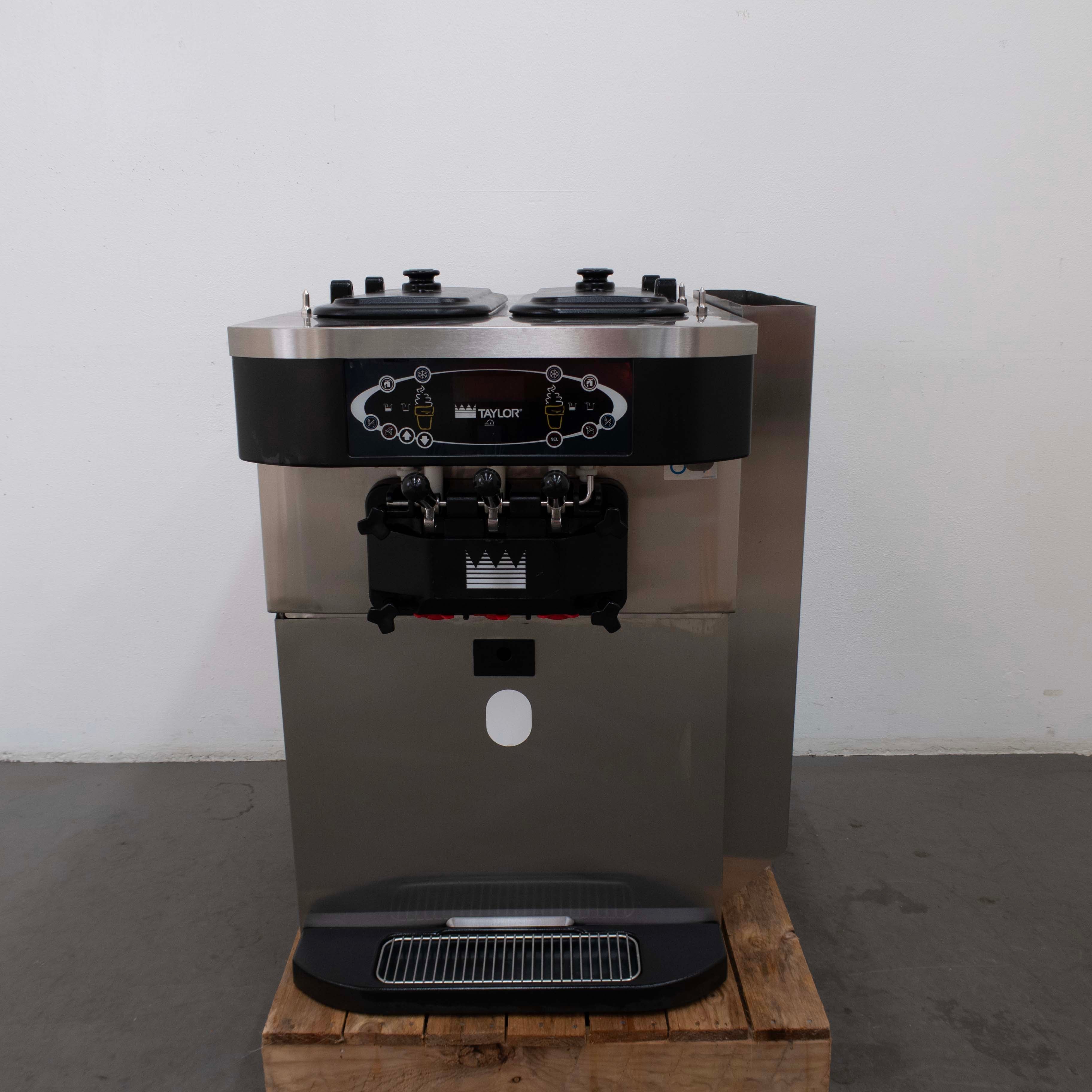 Taylor C723-58 Soft Serve Freezer - 844872