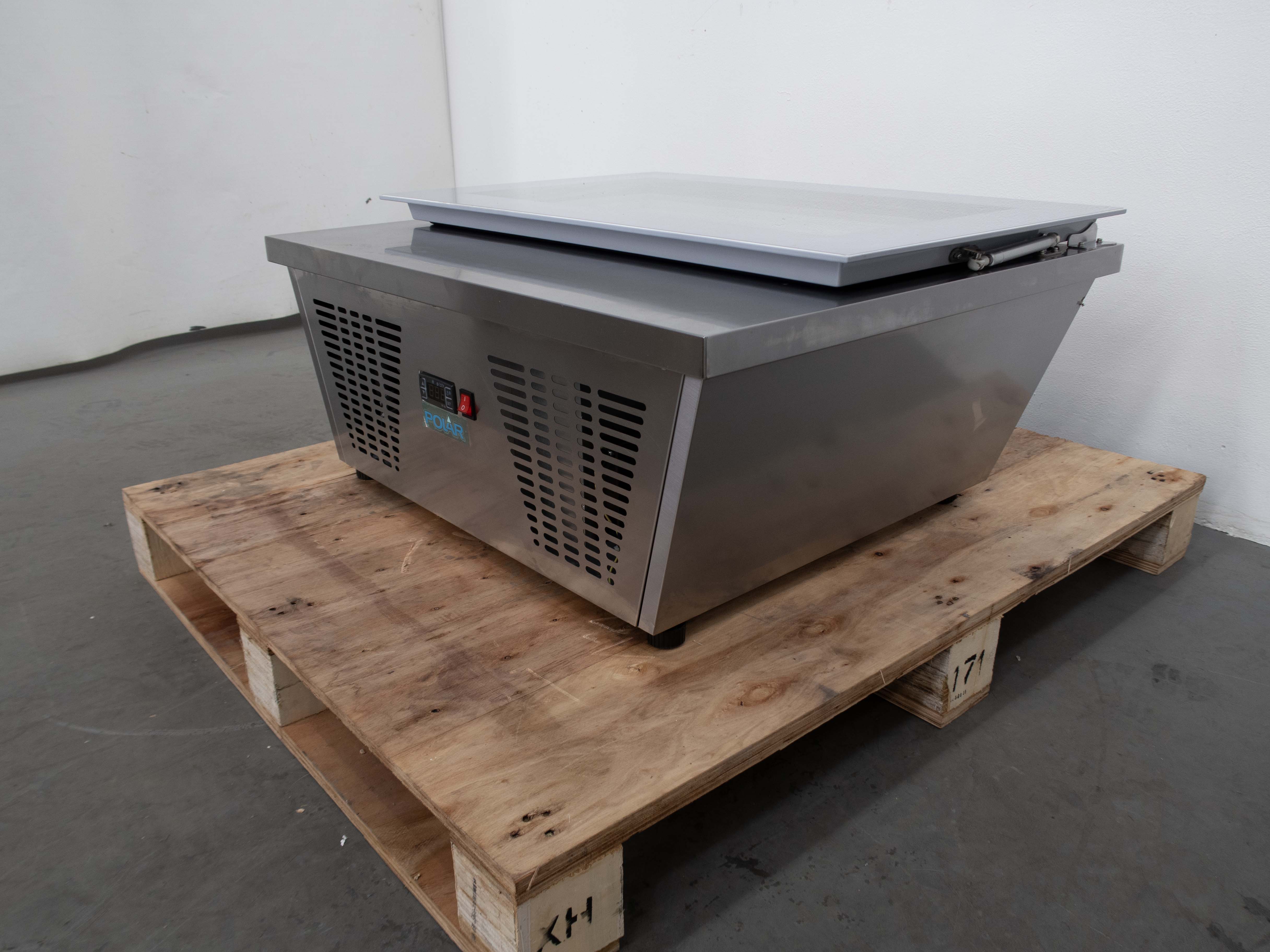 Polar GK068-A-02 Ice Cream Scoop Freezer - 845133