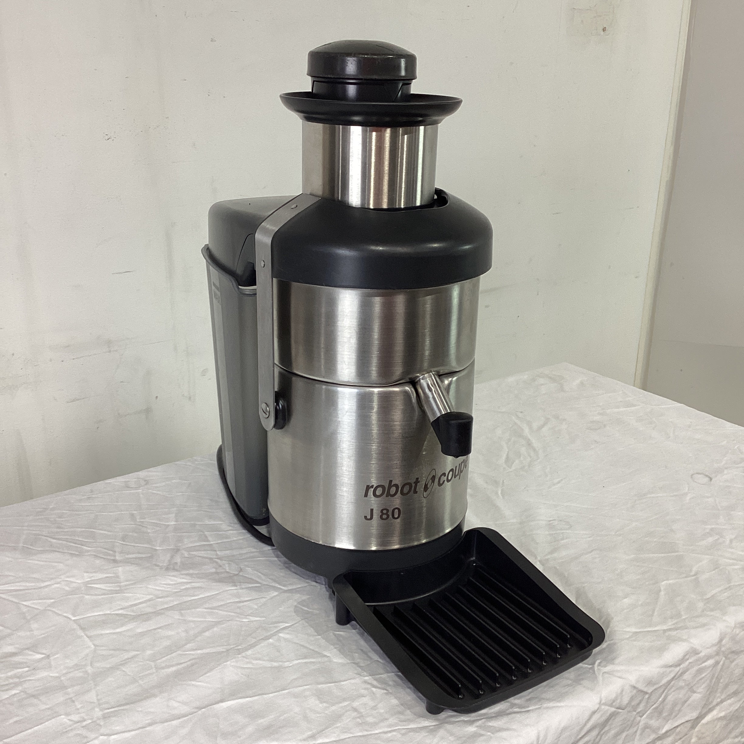 Robot Coupe J80 Automatic Juice Extractor - 845857