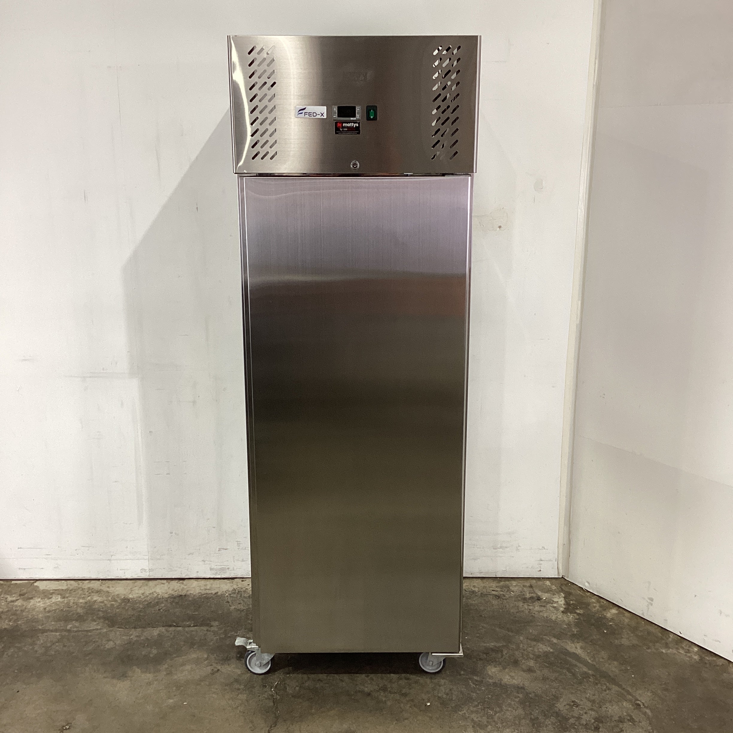 FED-X XURC400SFV Upright Fridge - 845974