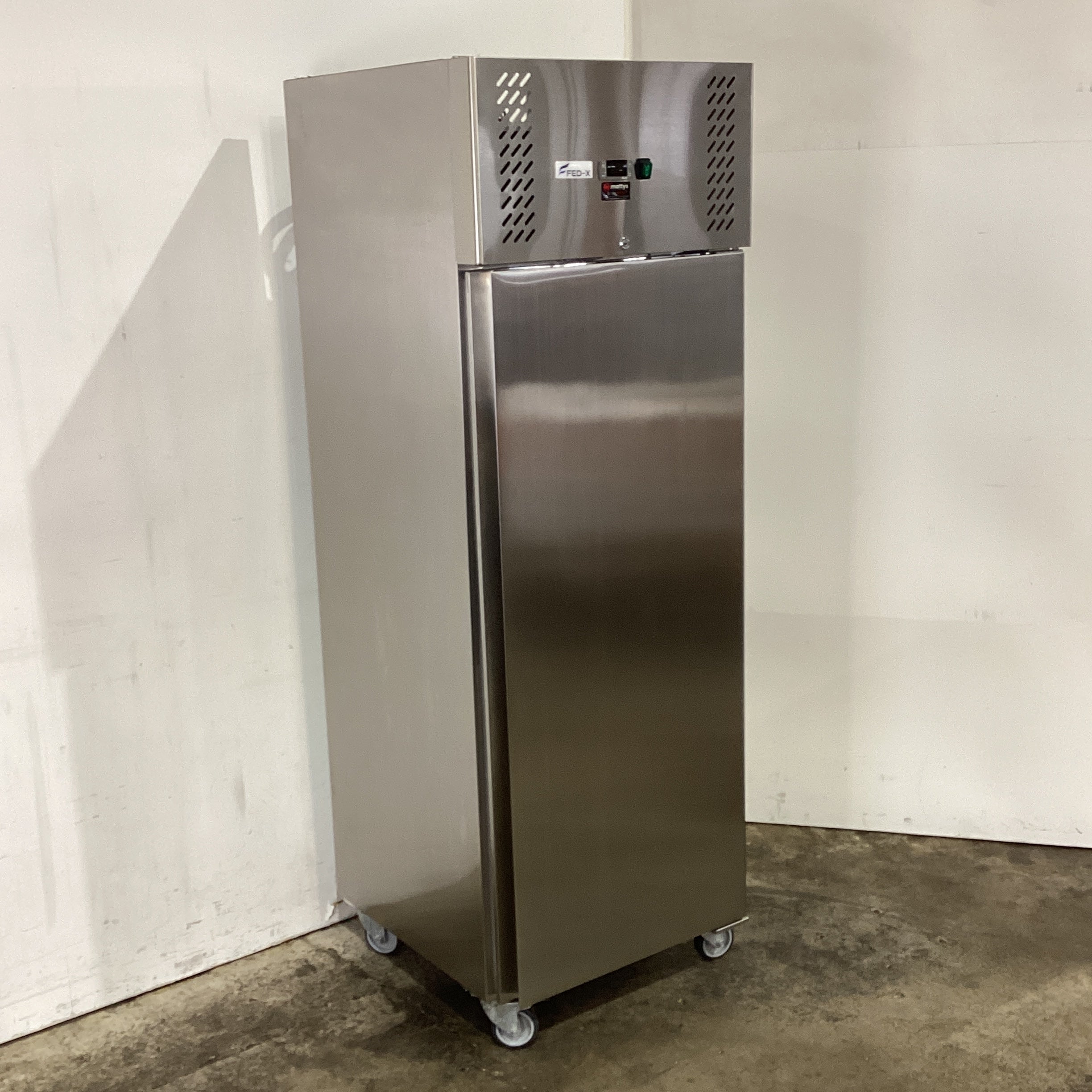 FED-X XURC400SFV Upright Fridge - 845975