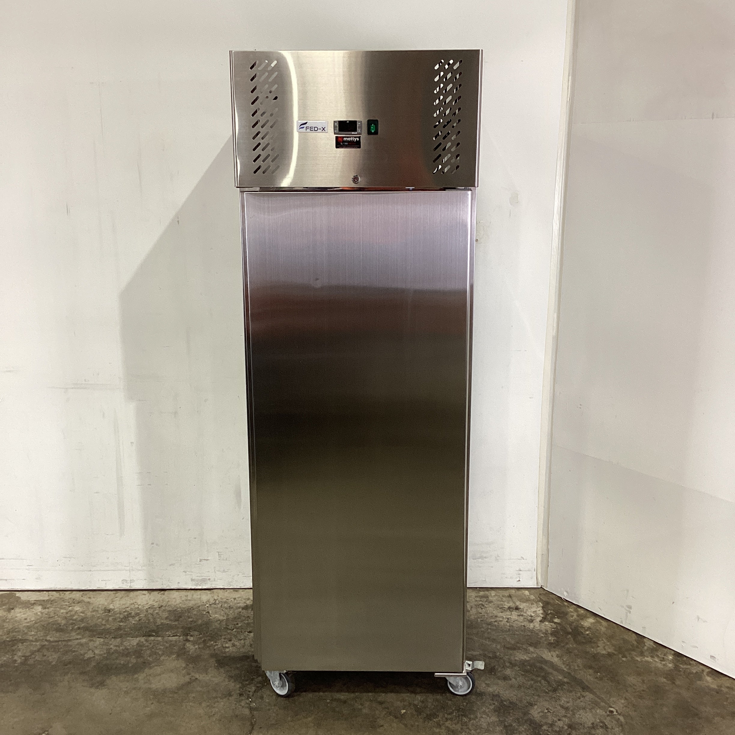 FED-X XURC400SFV Upright Fridge - 845975