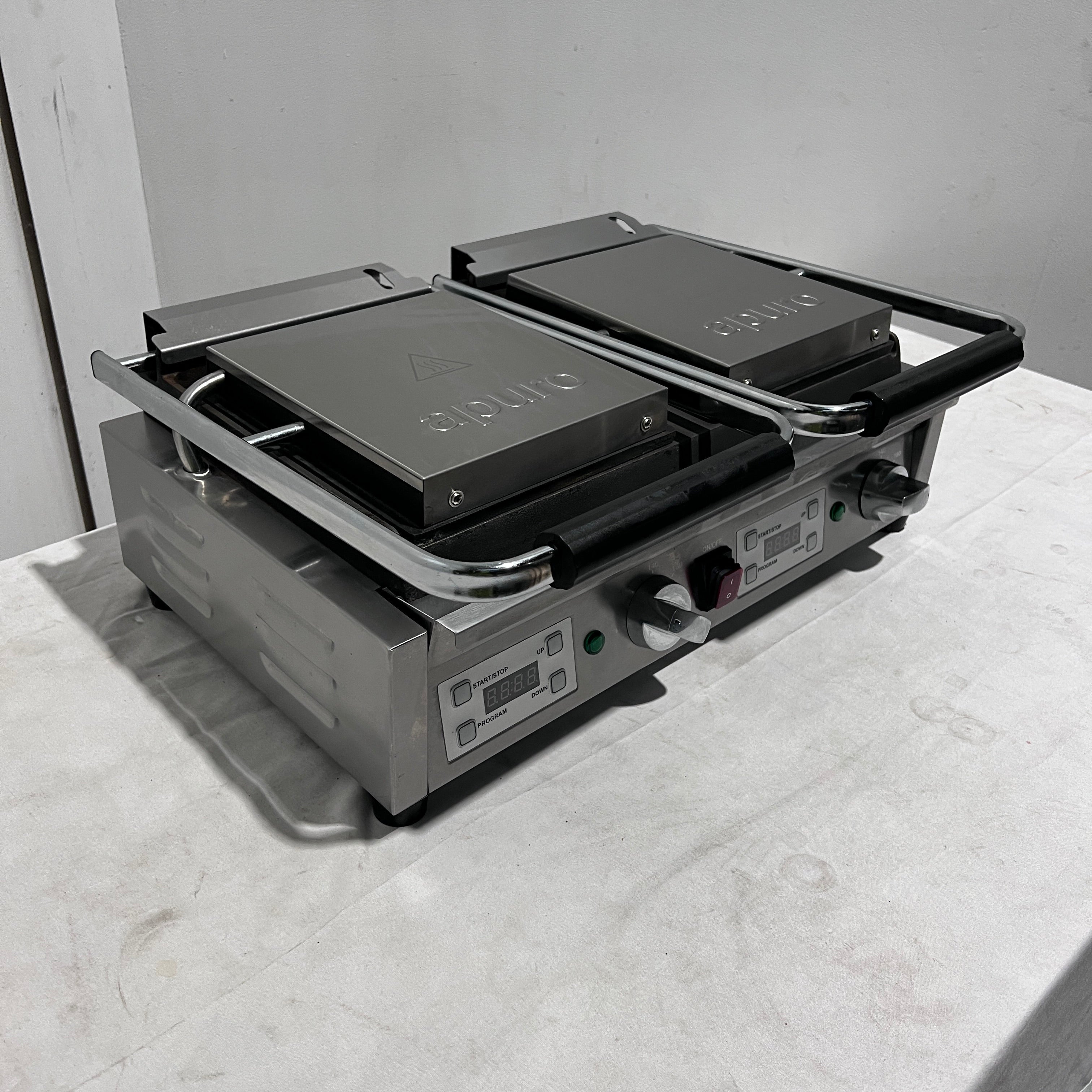 Apuro FC384-A Contact Grill - 846433