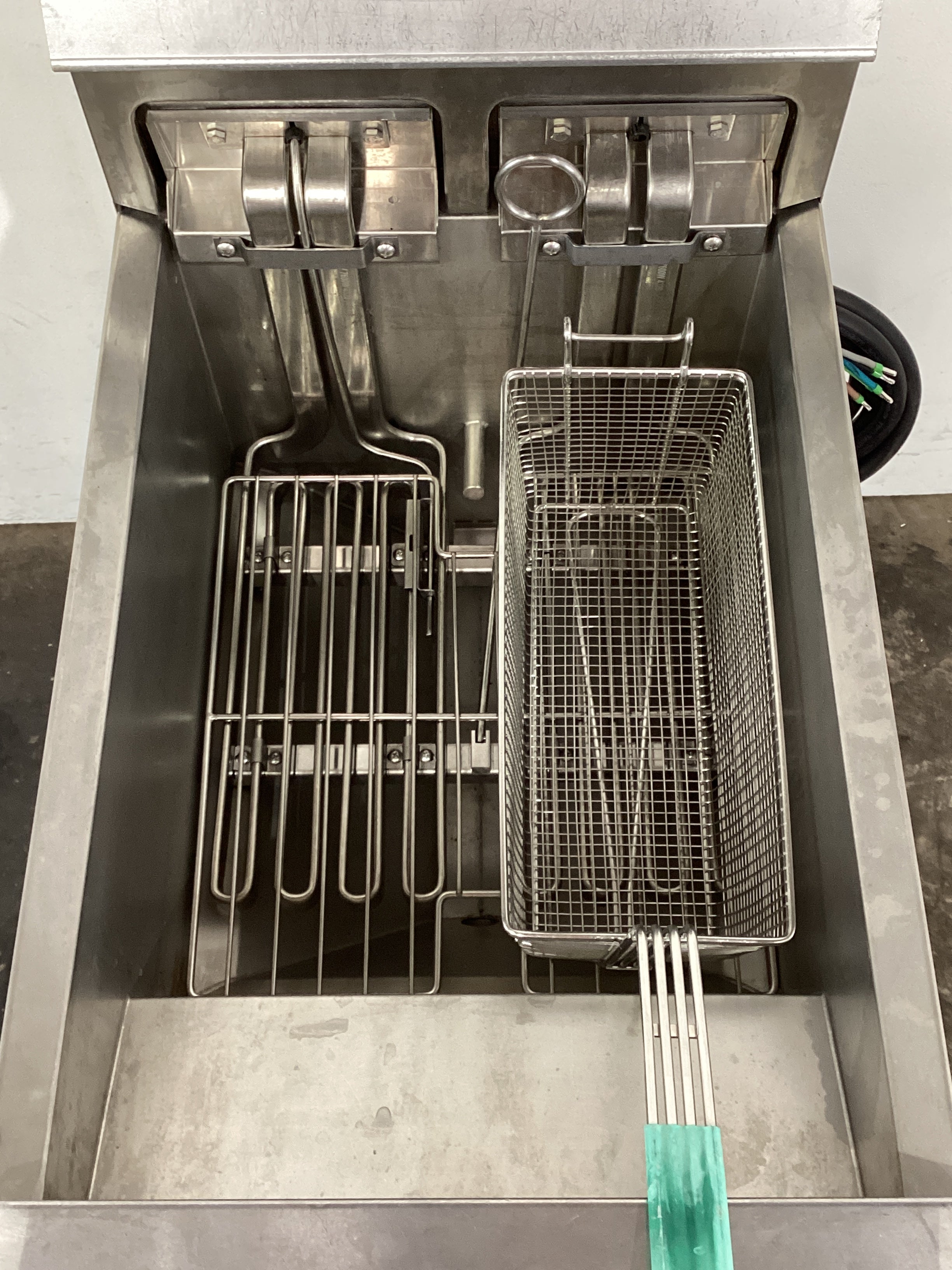 Wise AWEL-1LF Electric Fryer - 846523