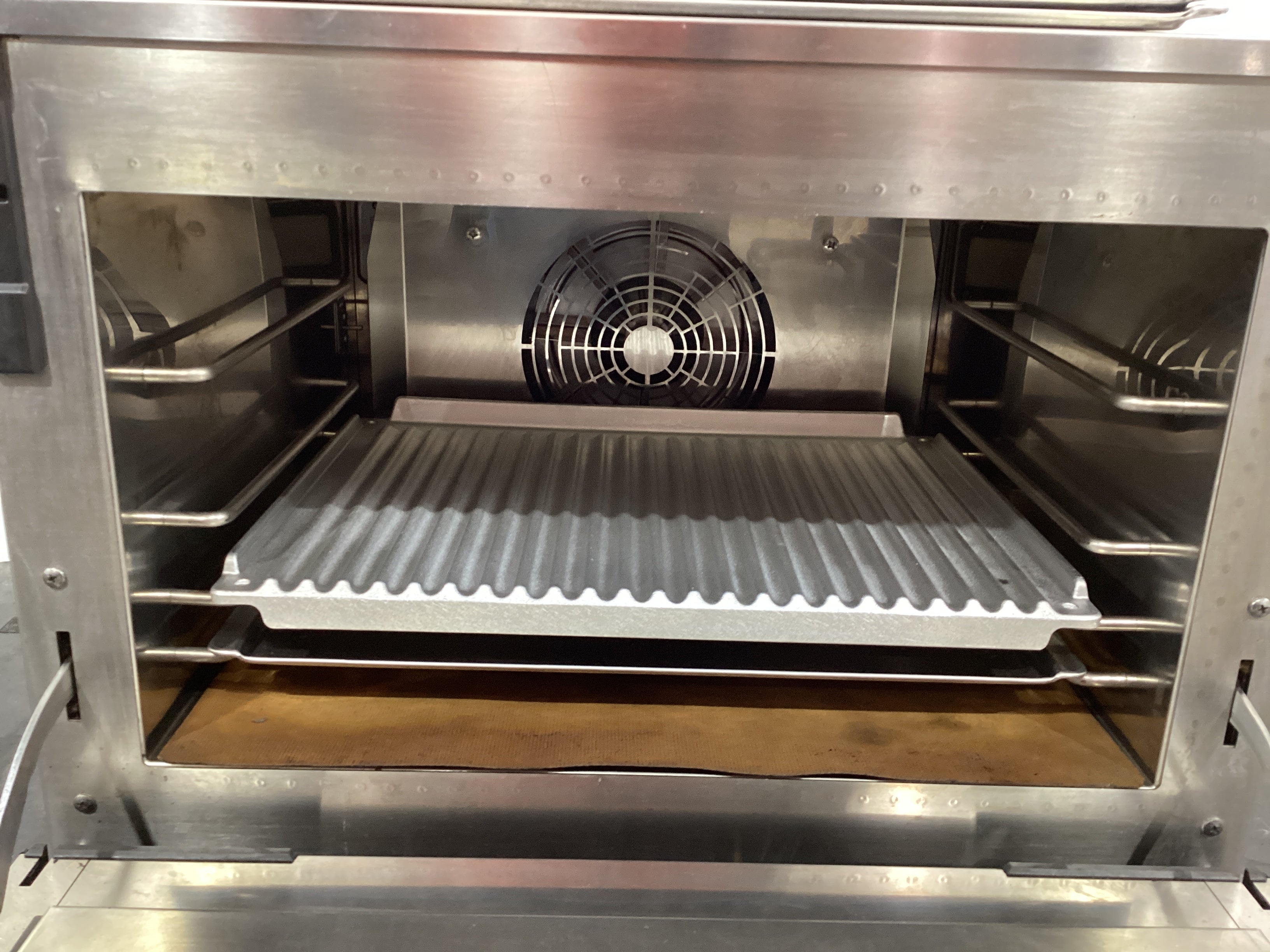 Unox XESR-03HS-MDDN Speed Oven - 848008