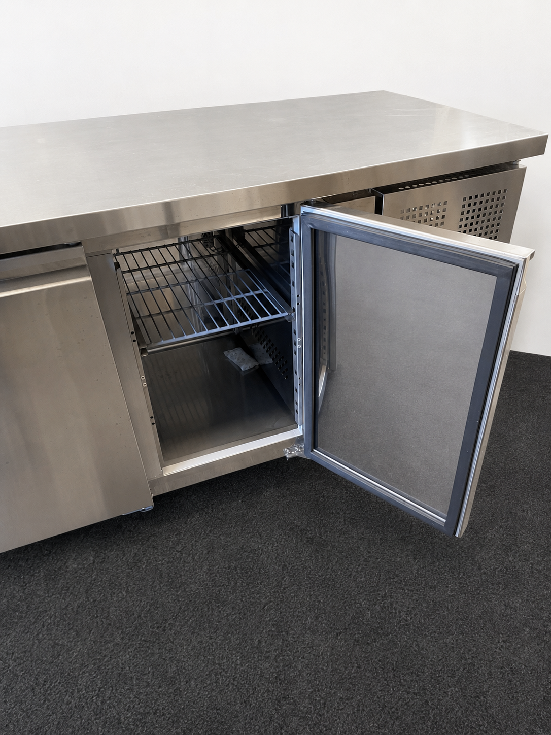 Polar G597-A Undercounter Fridge - 848346
