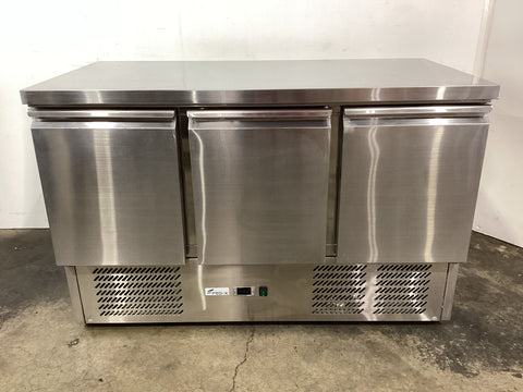 FED-X XGNS1300B Compact Workbench Fridge - 848743