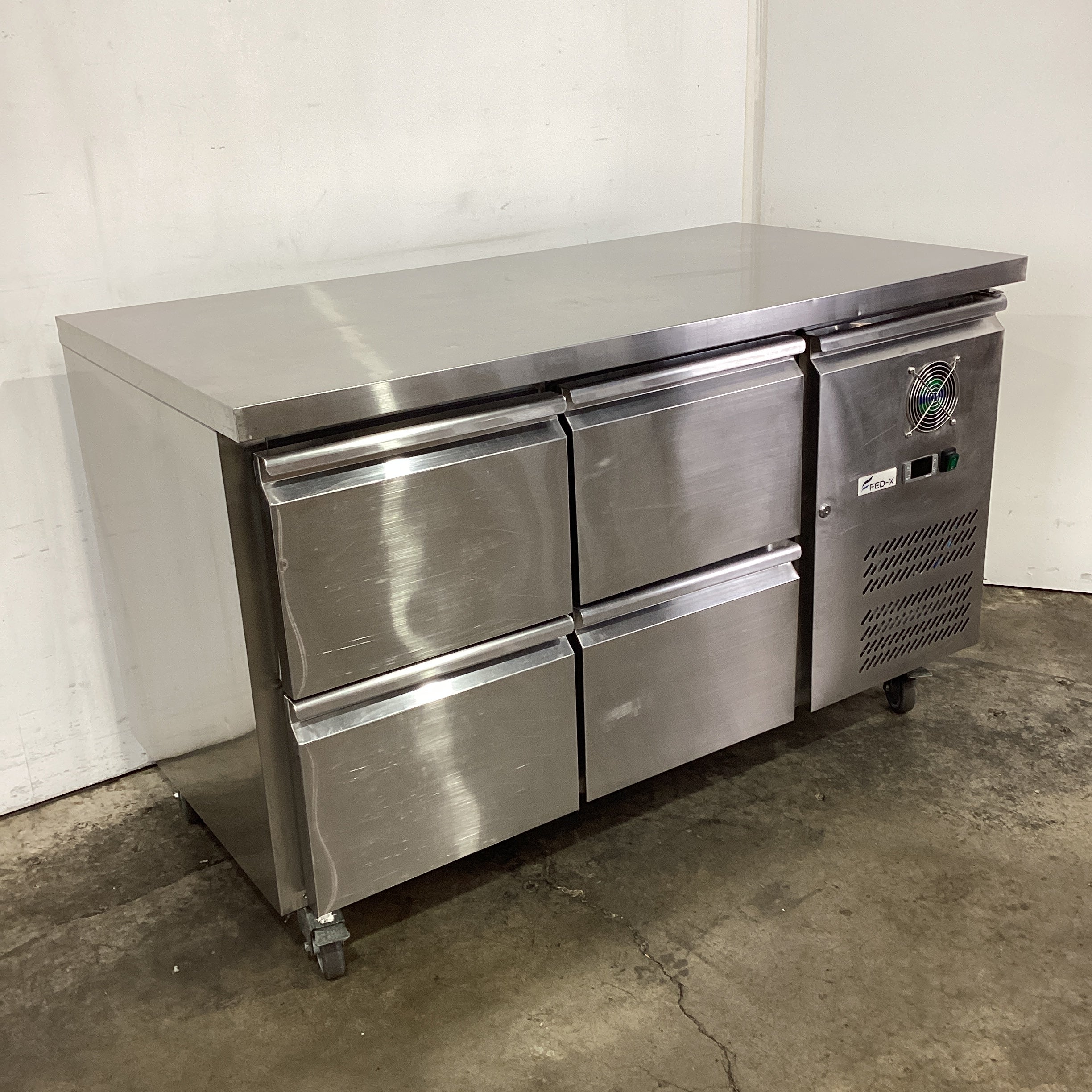 FED-X XUB7F13S2V Undercounter Freezer - 850125