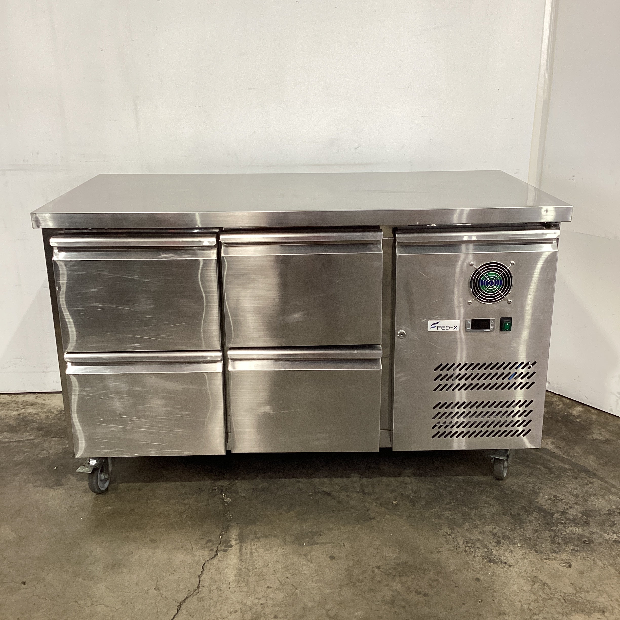 FED-X XUB7F13S2V Undercounter Freezer - 850125