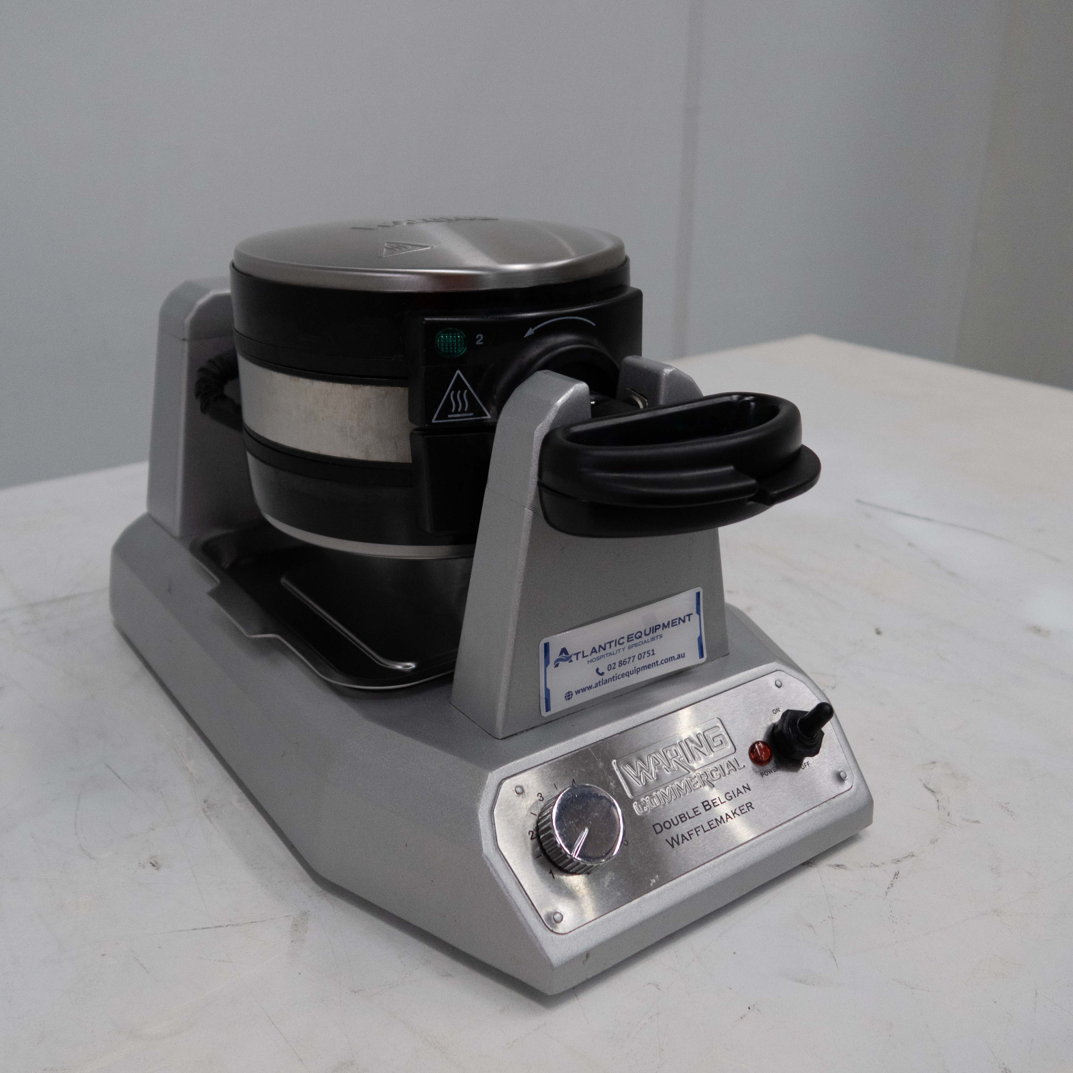 Waring WW200NNA Double Waffle Maker - 852182
