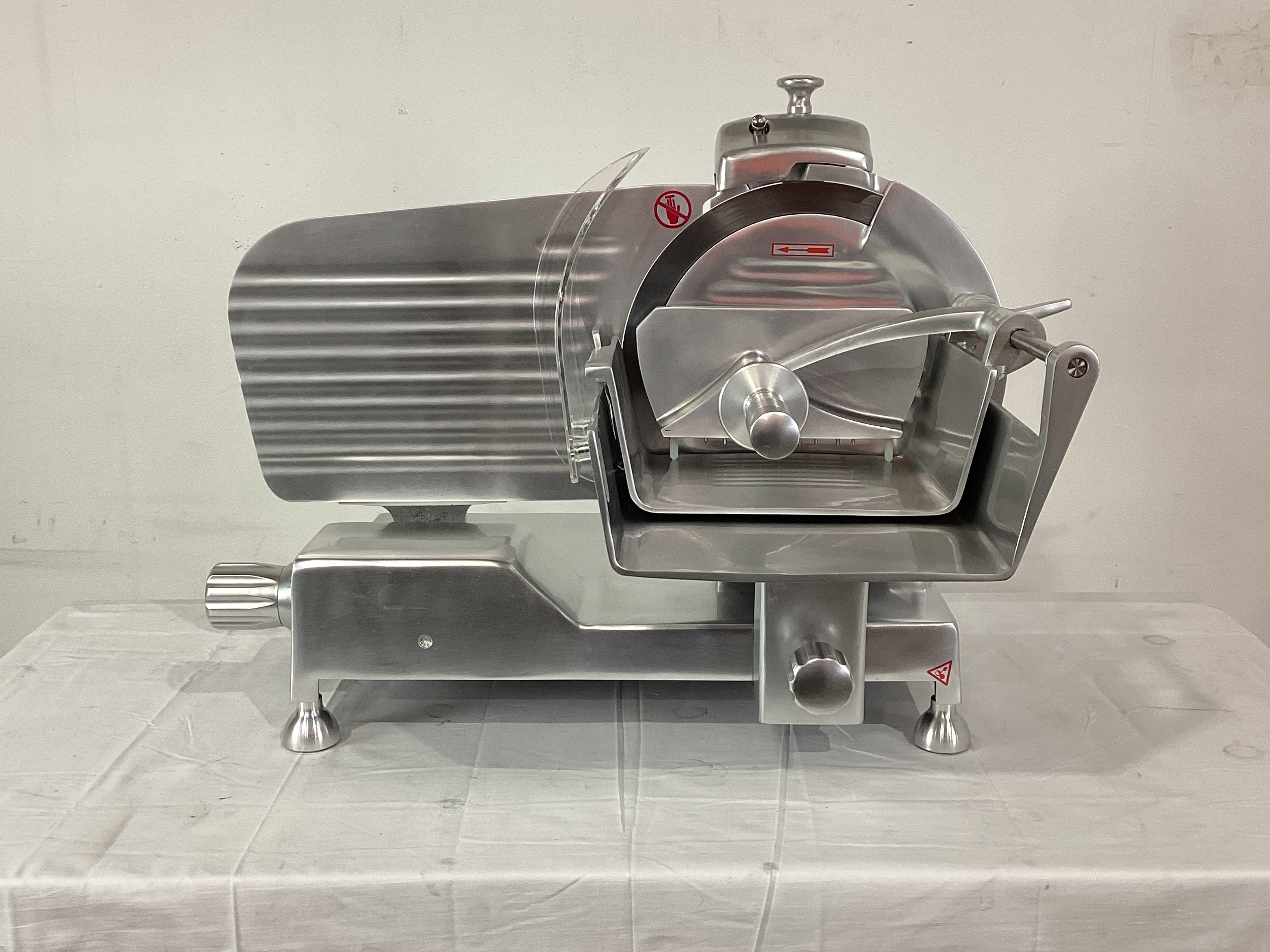 Matador HBS-300C Vertical Meat Slicer - 853284