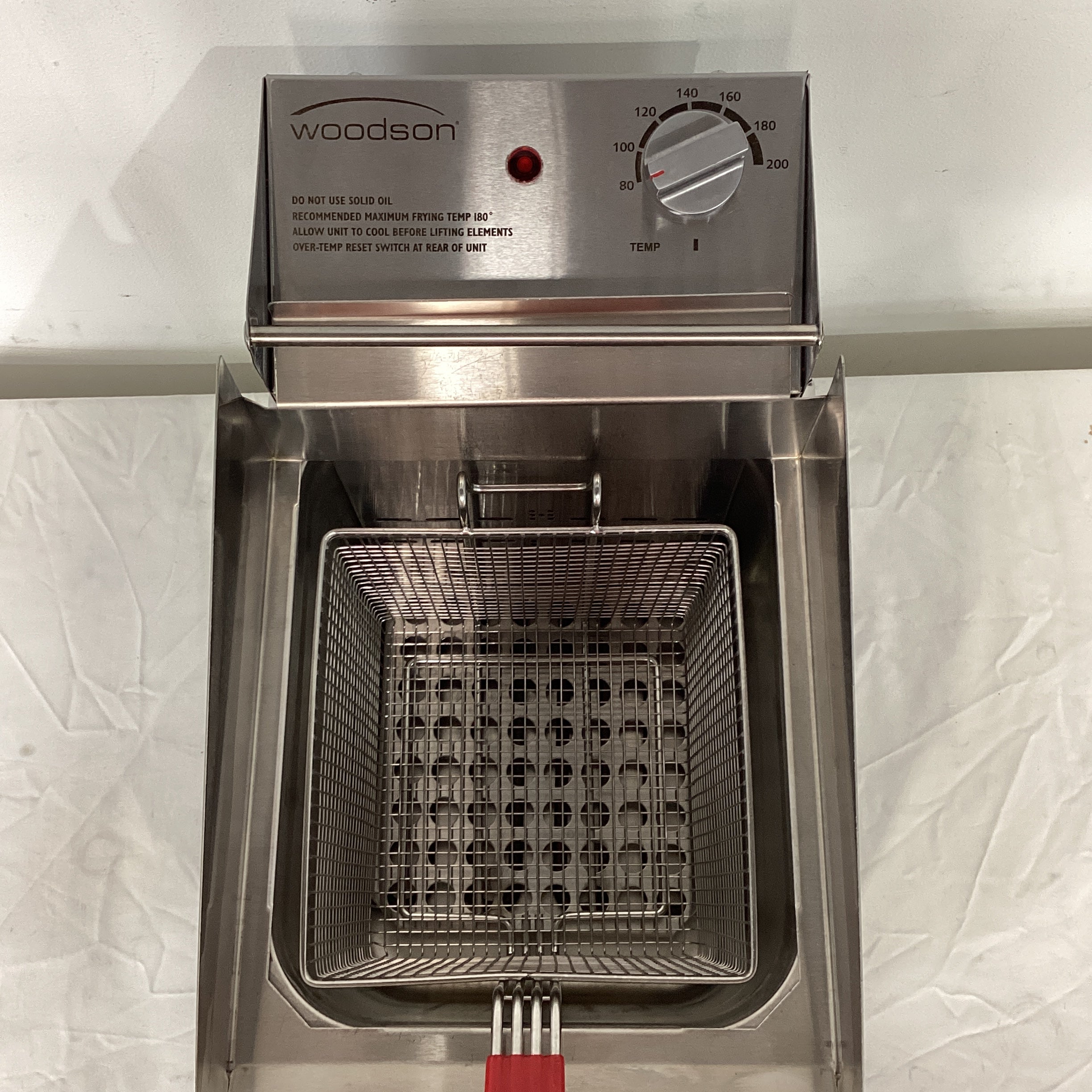 Woodson W.FRS80 Countertop Fryer - 854598