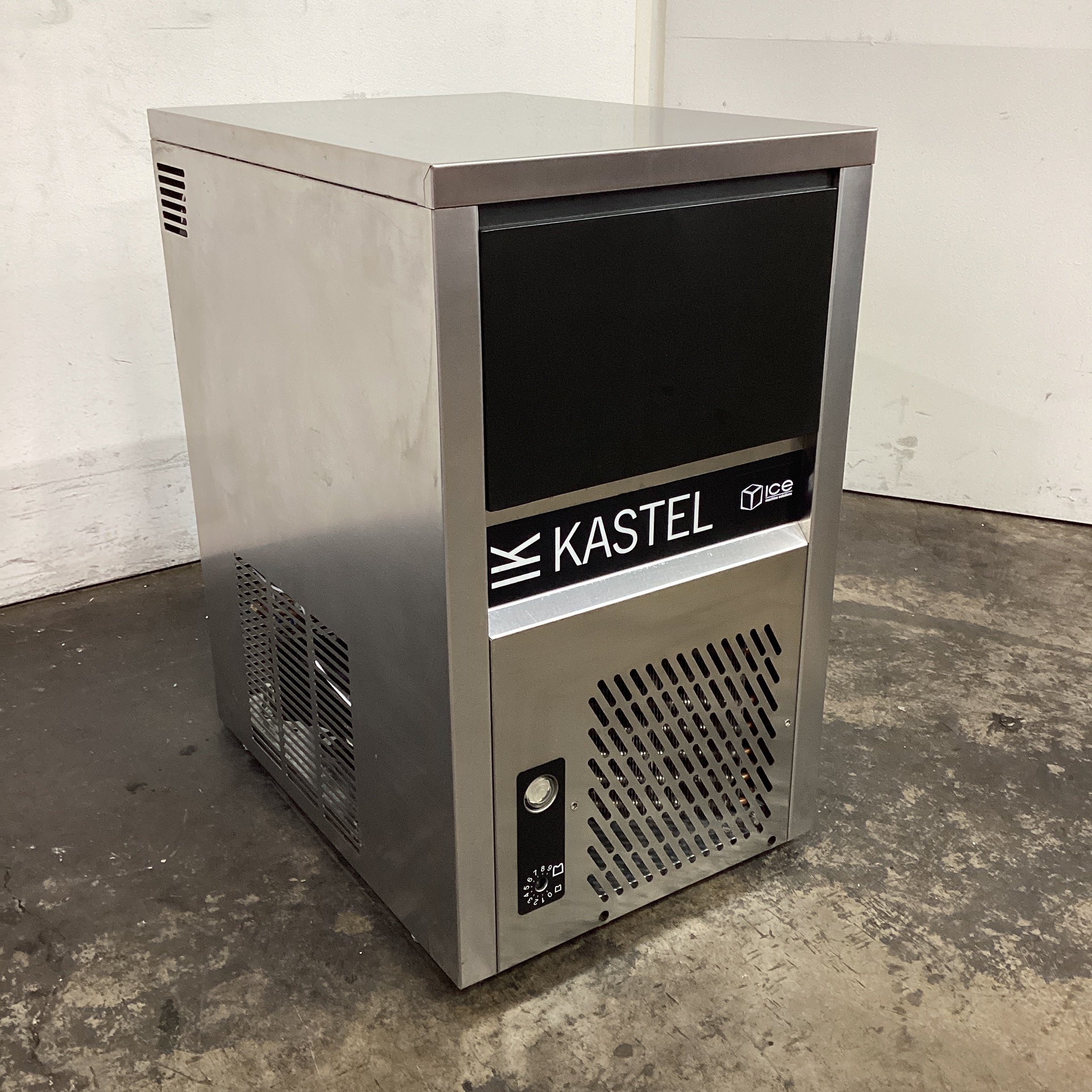 Kastel C20 Ice Machine - 855358