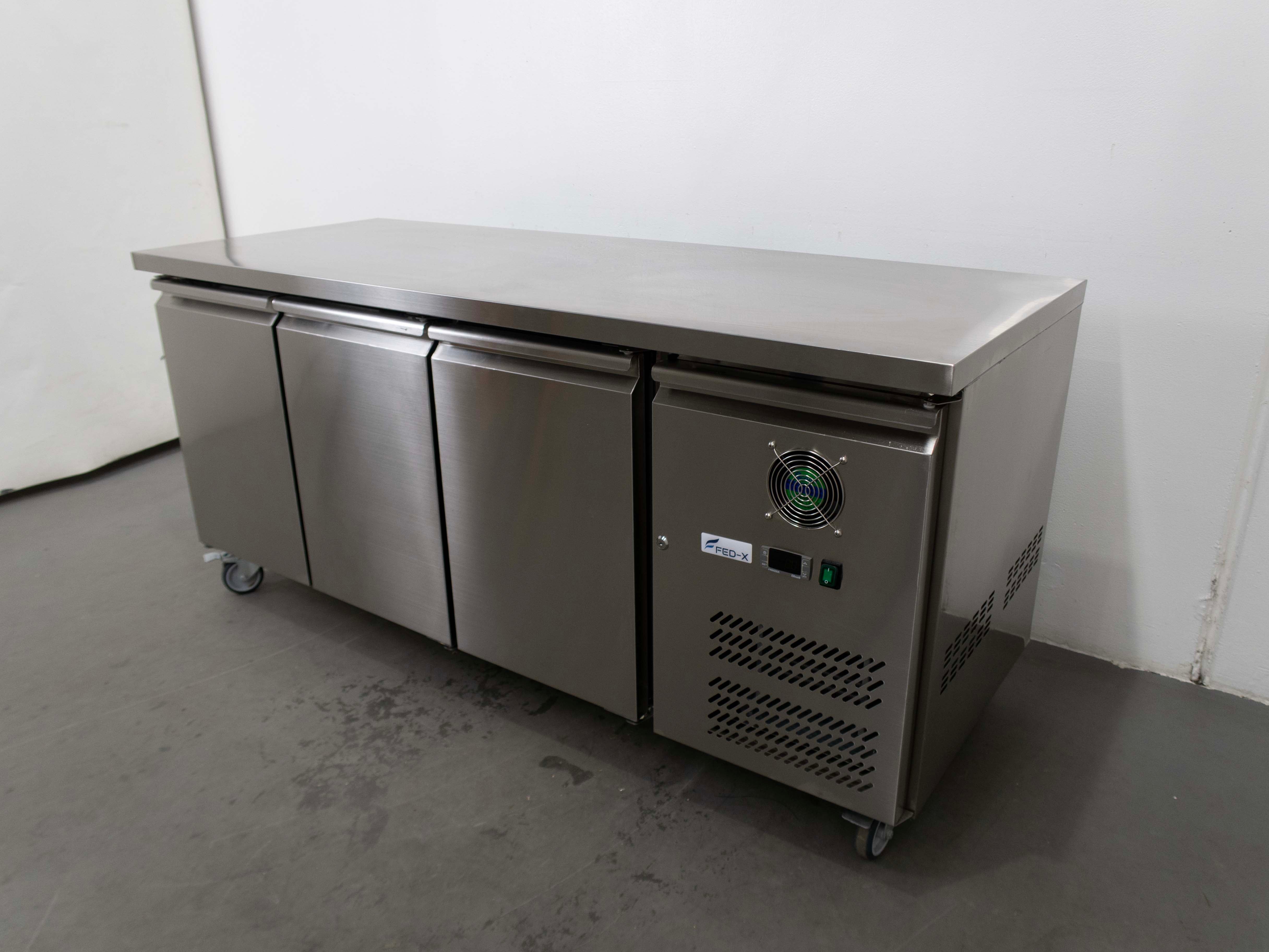 FED XUB7F18S3V Bench Freezer - 857085