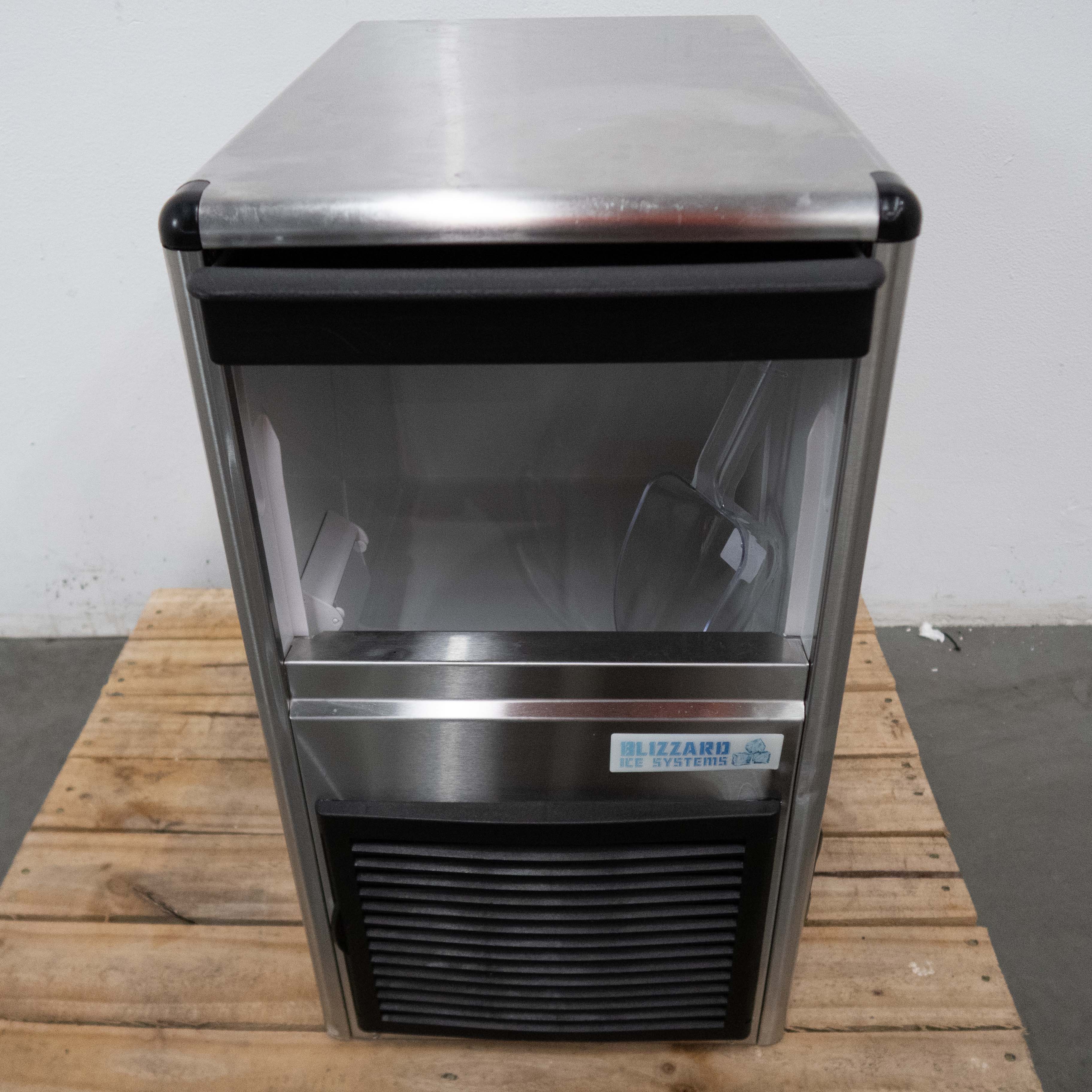 Blizzard SN-25C Undercounter Ice Machine - 858129