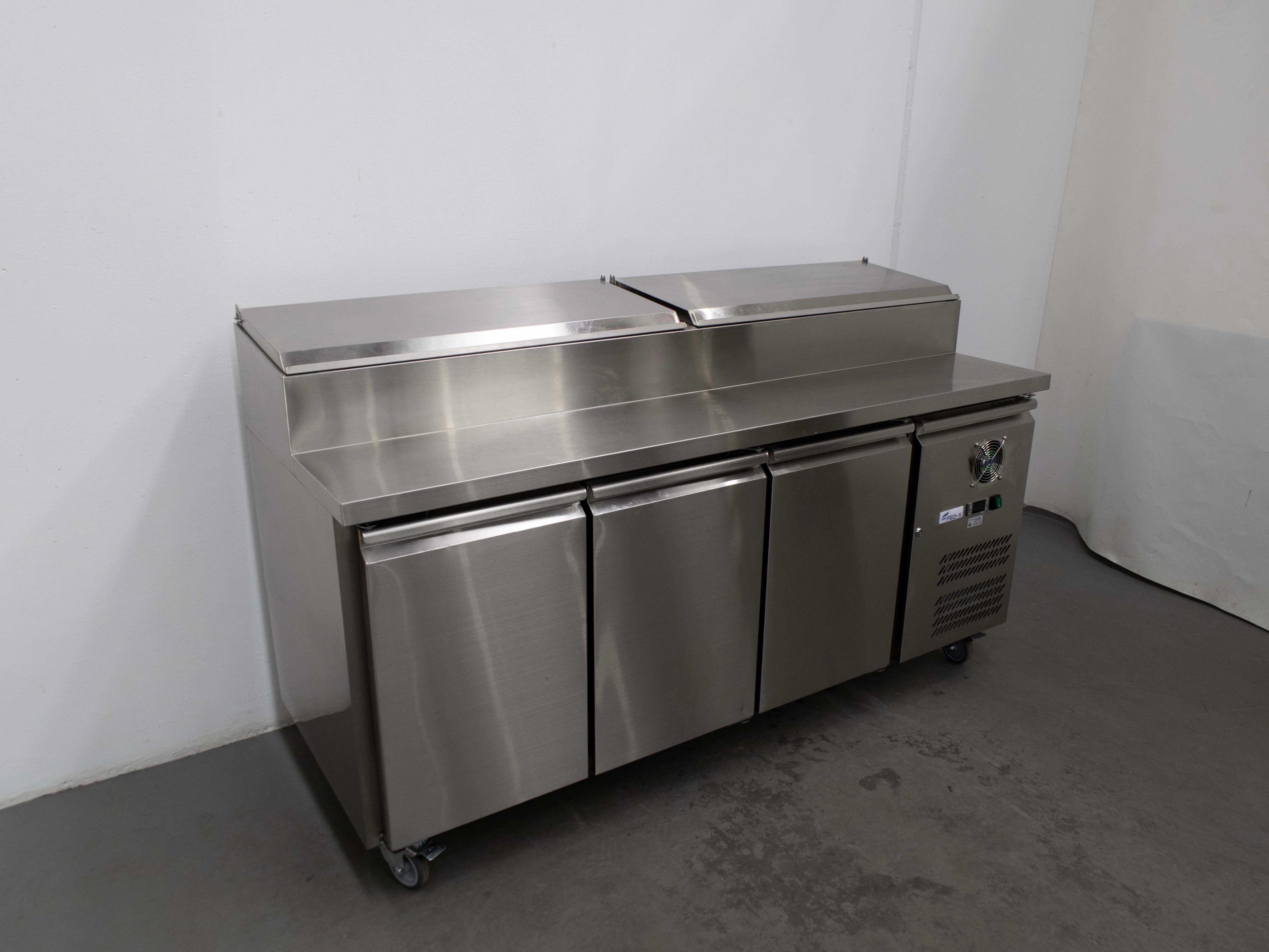 FED-X XSS7C18S3V Pizza Prep Bench - 858442