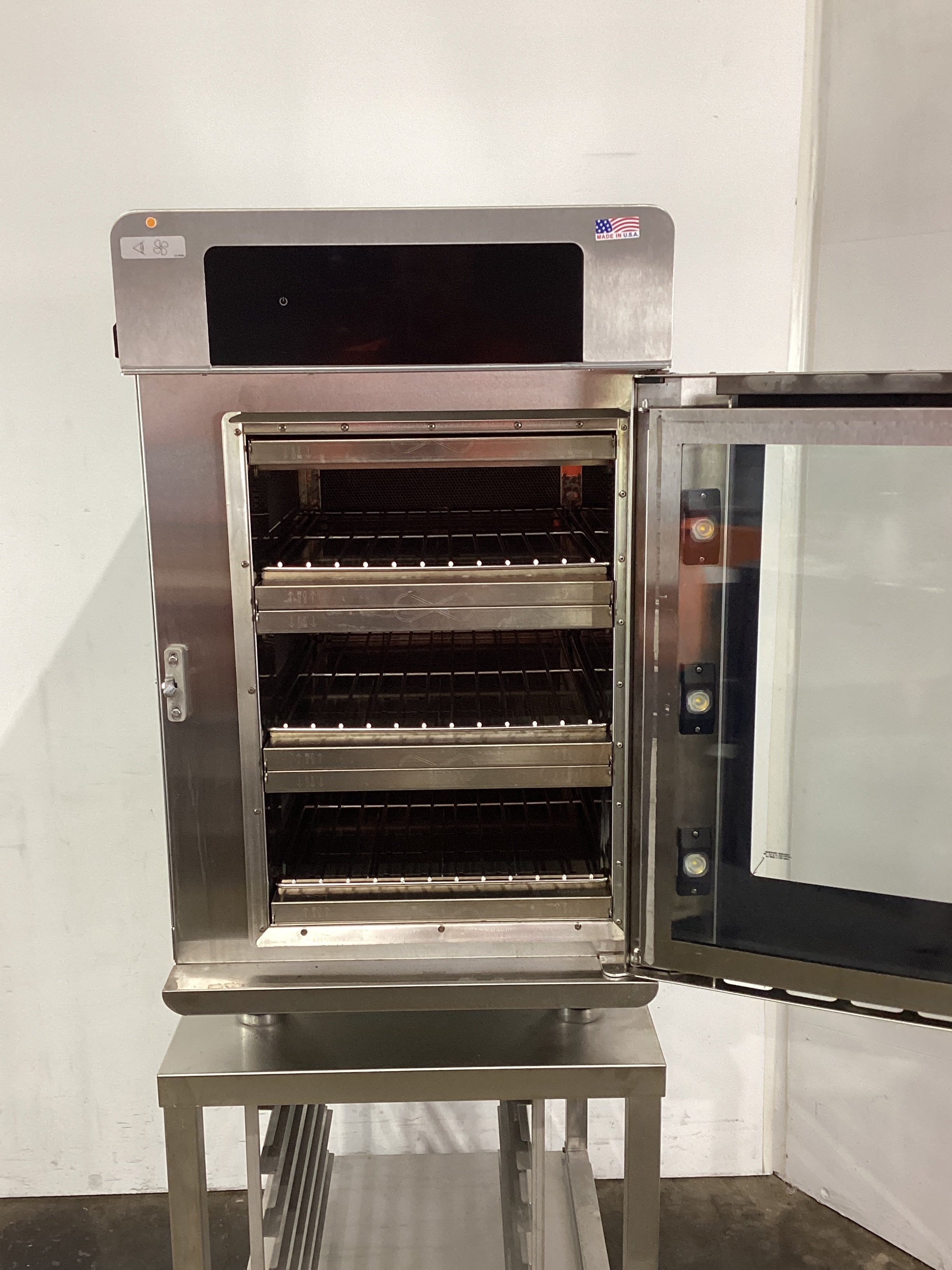 Alto Shaam VMC-H3H Combi Oven + Stand - 858537