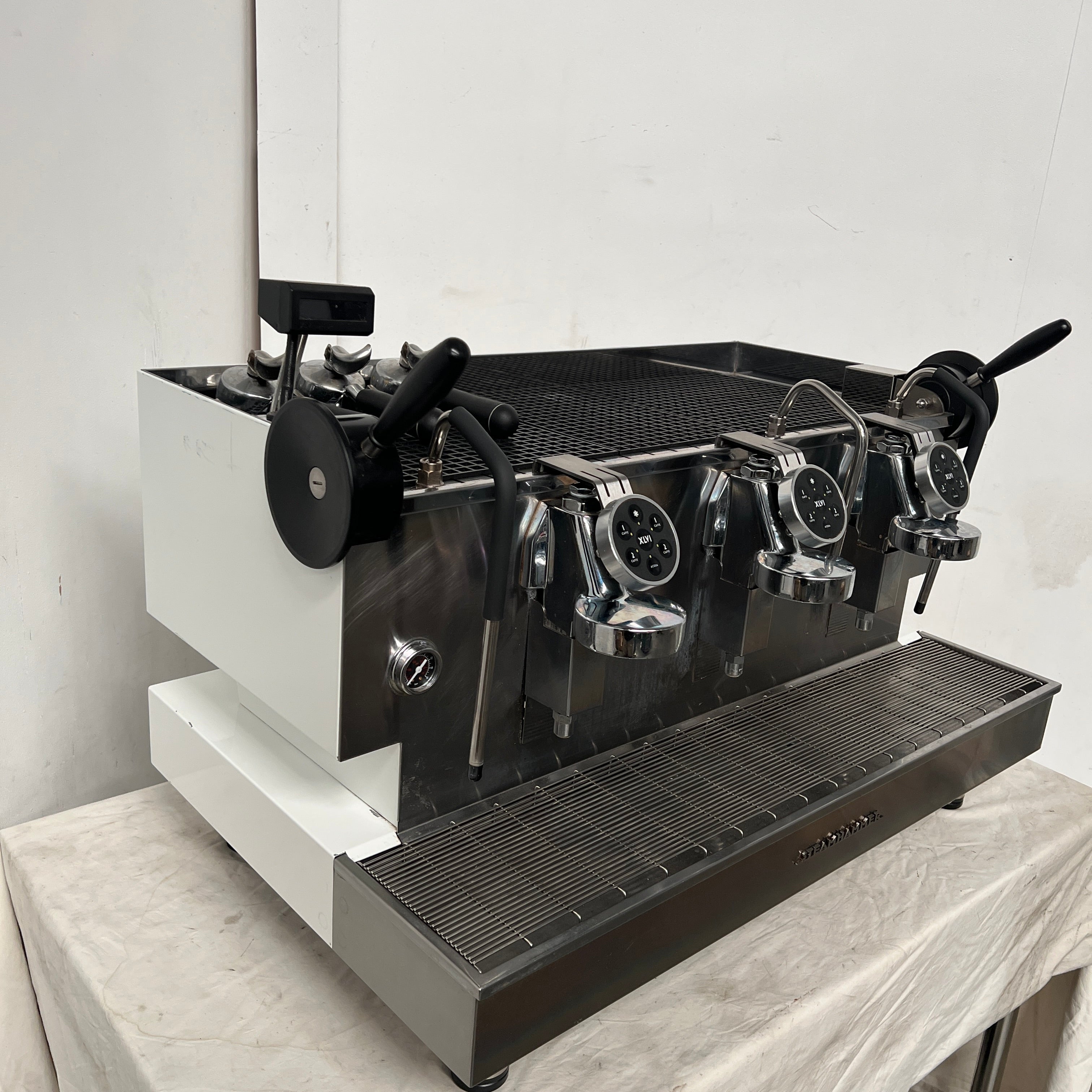 Steamhammer XLVI 3 Group Volumetric Coffee Machine - 861089