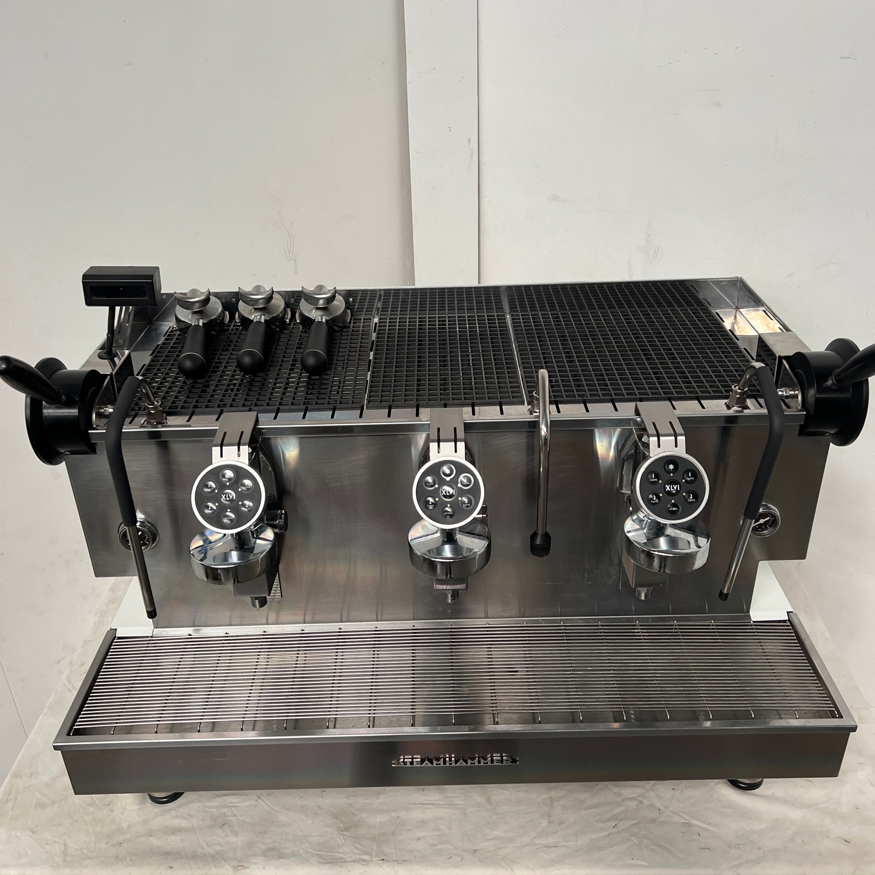 Steamhammer XLVI 3 Group Volumetric Coffee Machine - 861089