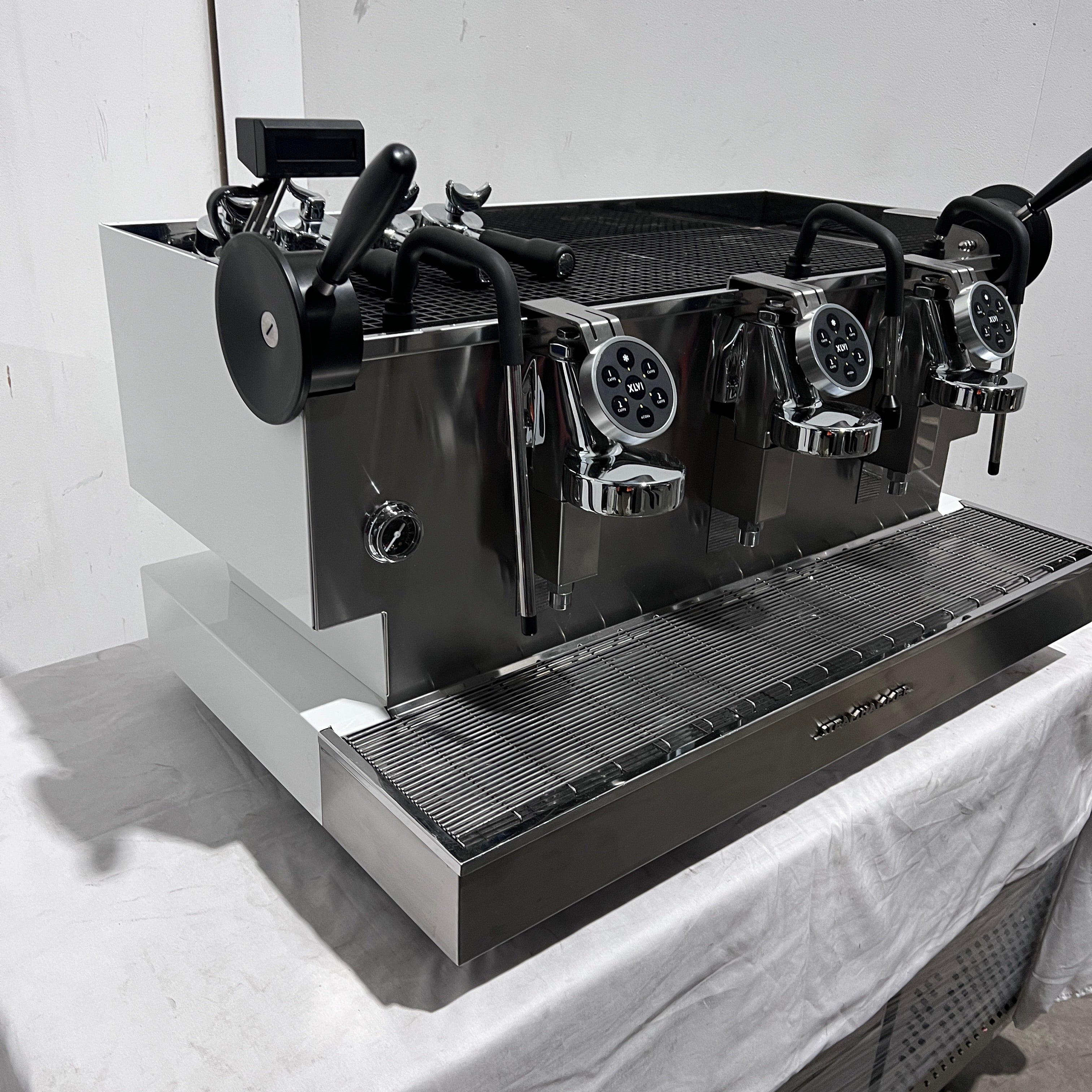 XLVI Steamhammer Electronic 3 Group Coffee Machine - 862391