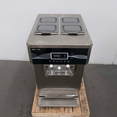 Brullen i26 PRO Gravity Feed Ice Cream Machine - 862437