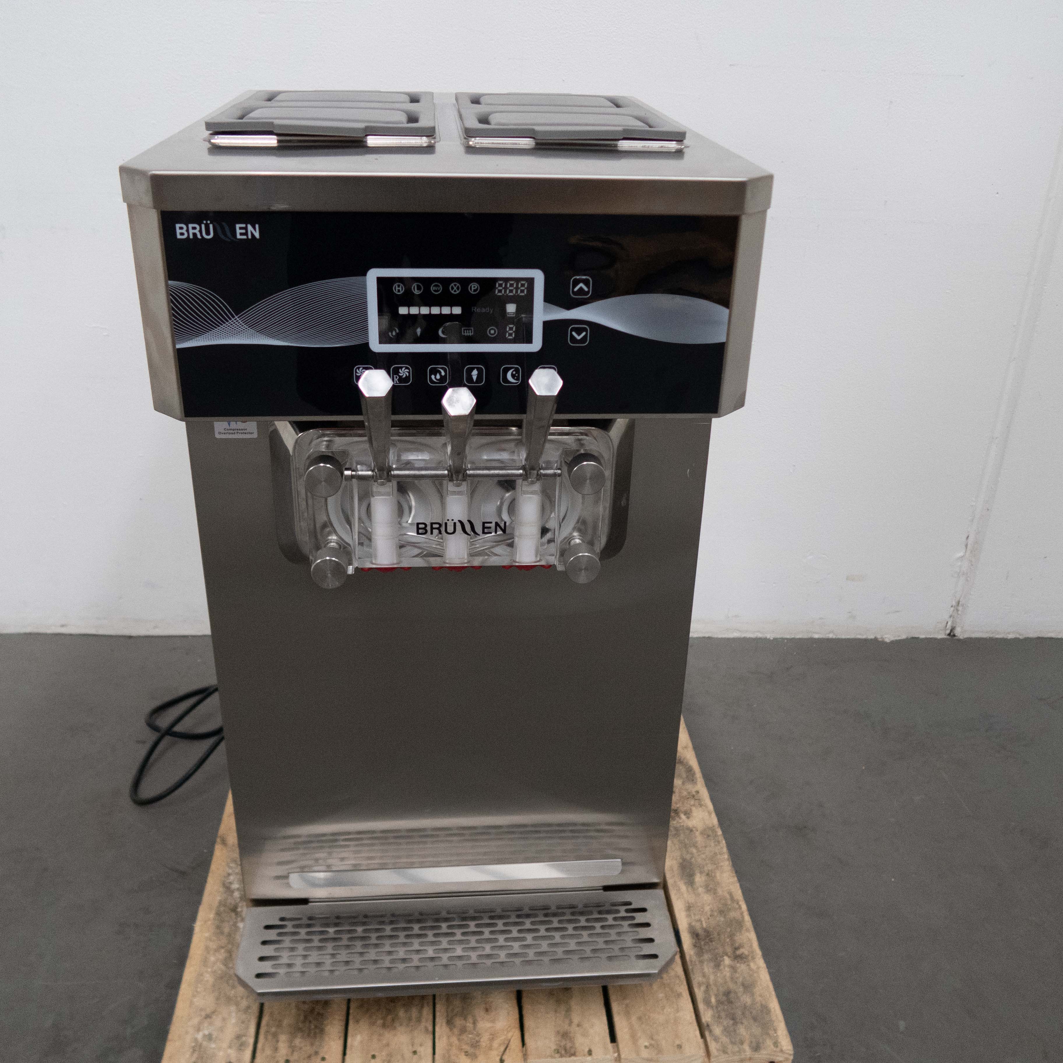 Brullen i26 PRO Gravity Feed Ice Cream Machine - 862437