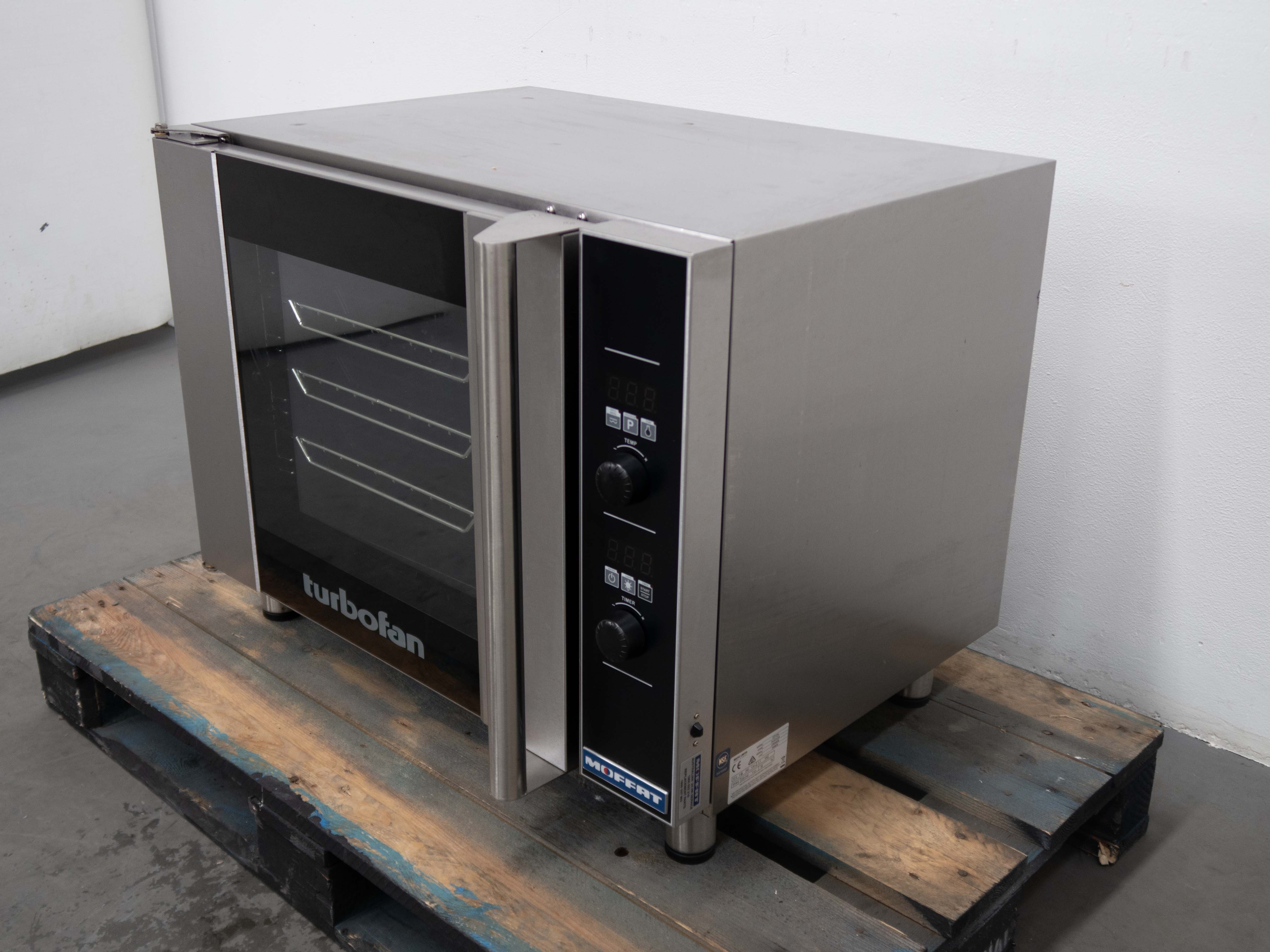 Turbofan E31D4 4 Tray Convection Oven - 867131