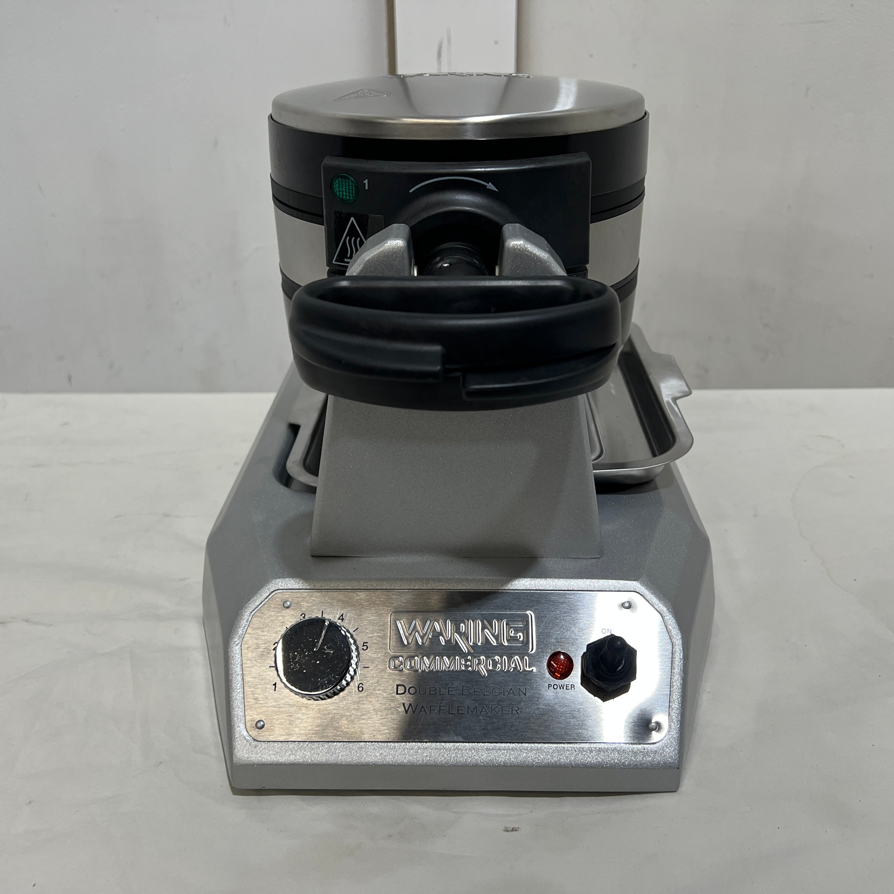 Waring WW200NNA Double Waffle Maker - 867155